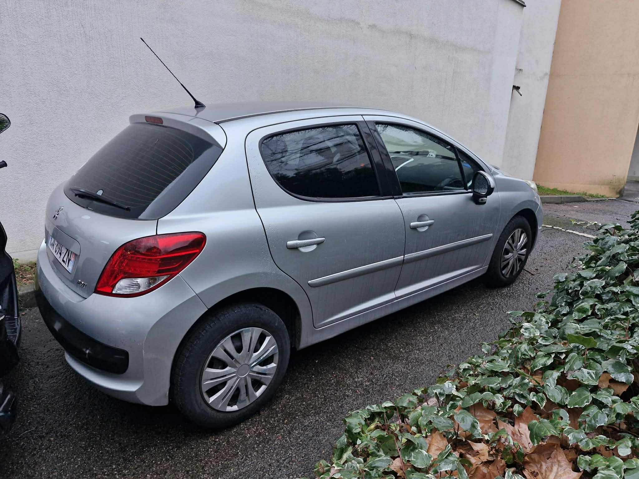 Peugeot 207 avec Audio Bluetooth