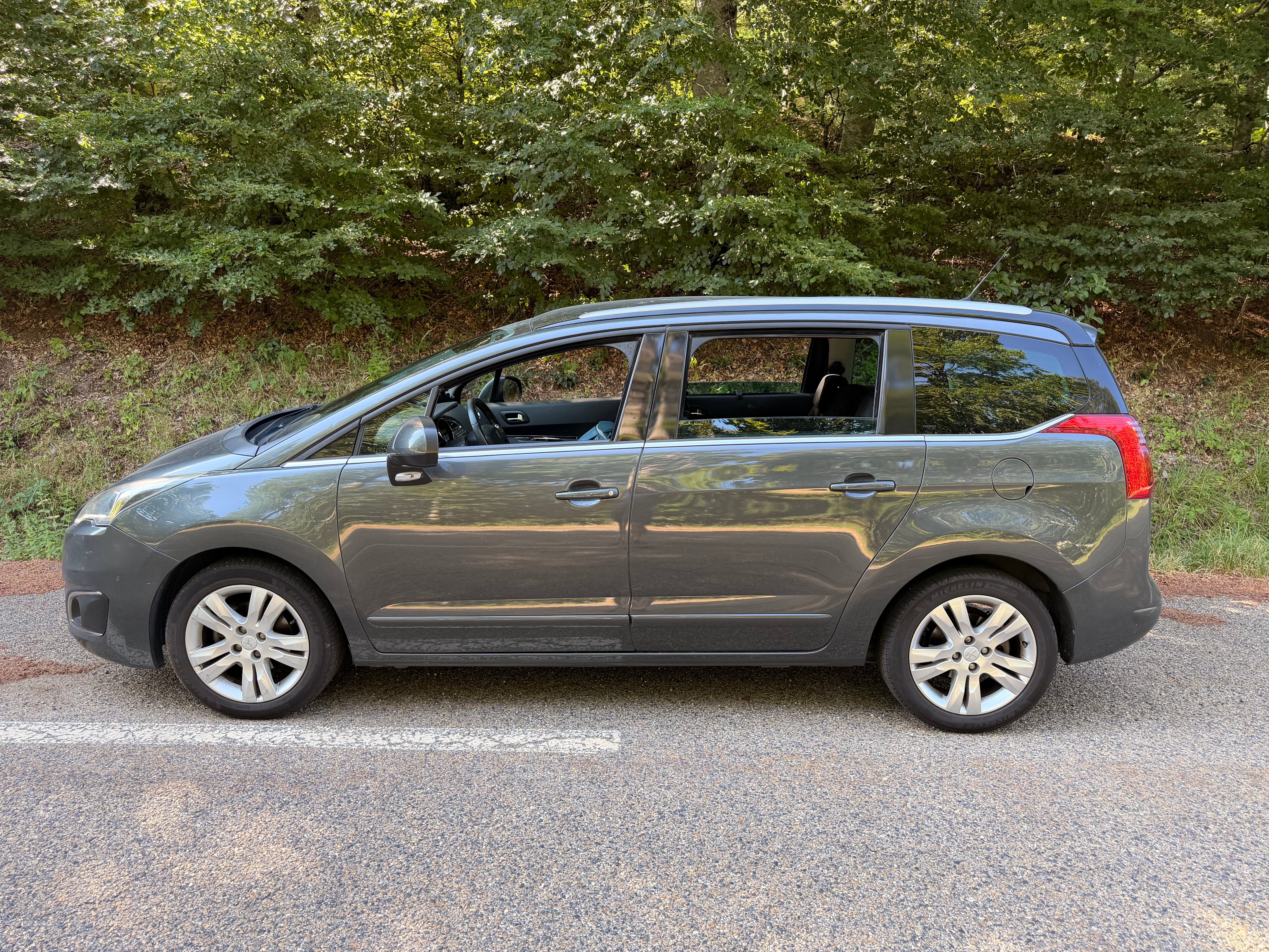 Peugeot 5008 avec Climatisation