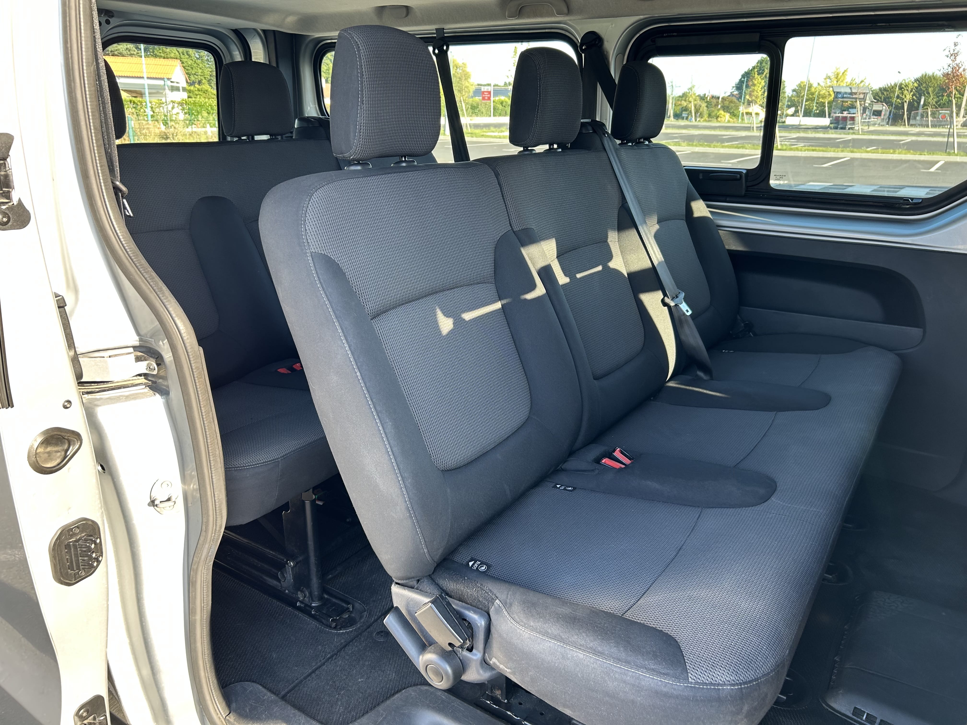 Renault Trafic Passenger 2.0 DCI 145 Chevaux avec Android Auto