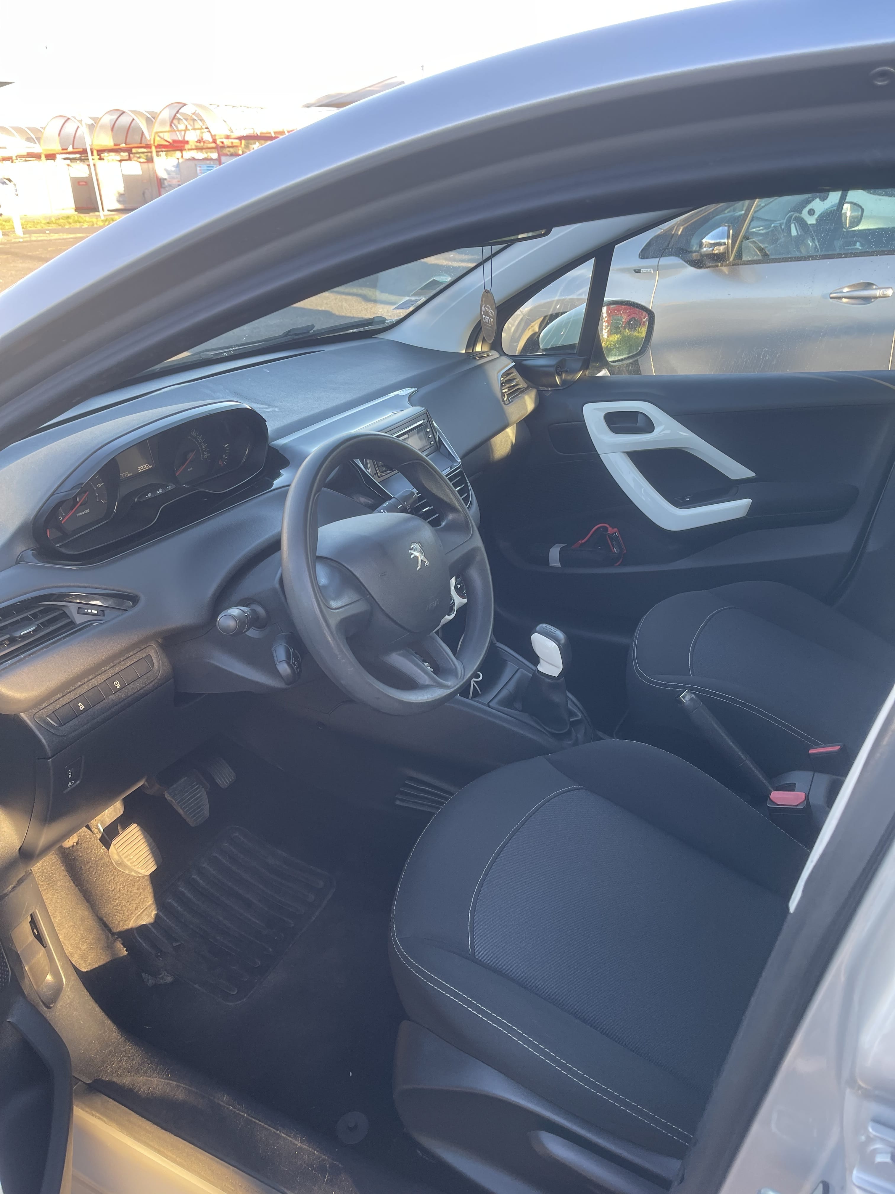 Peugeot 208 avec Port USB