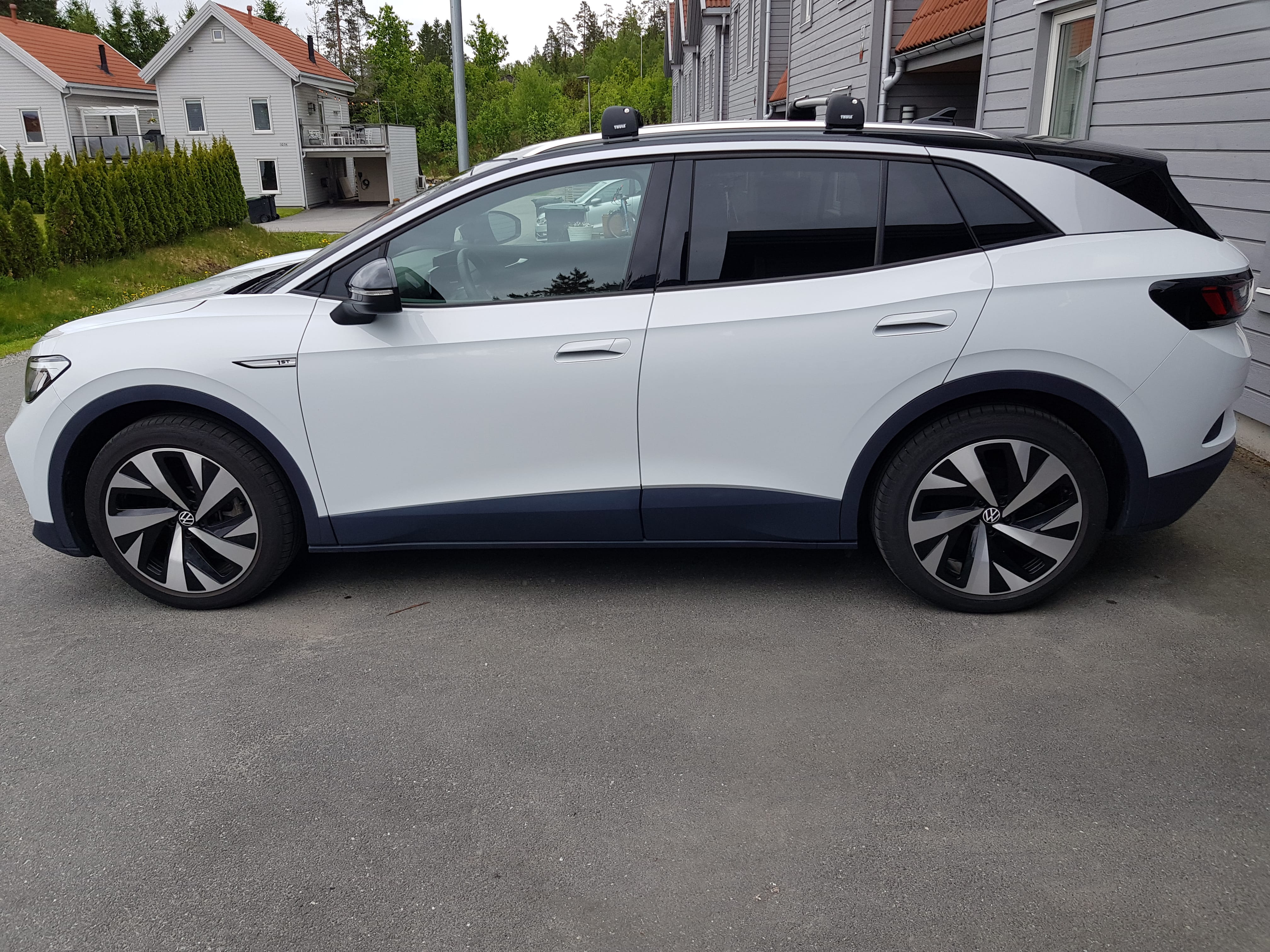 Volkswagen ID.4 with Air conditioning