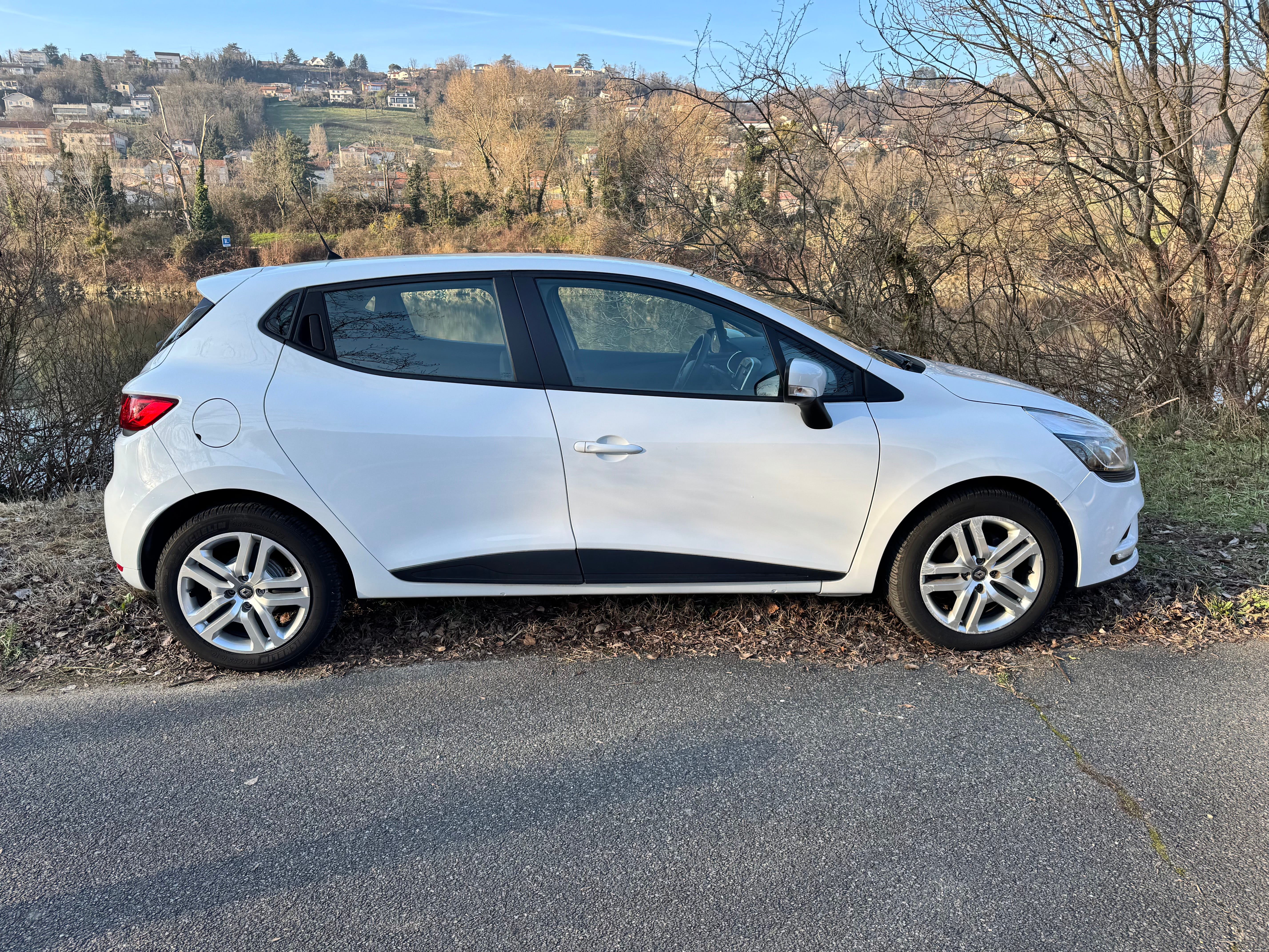 Renault Clio avec Régulateur de vitesse