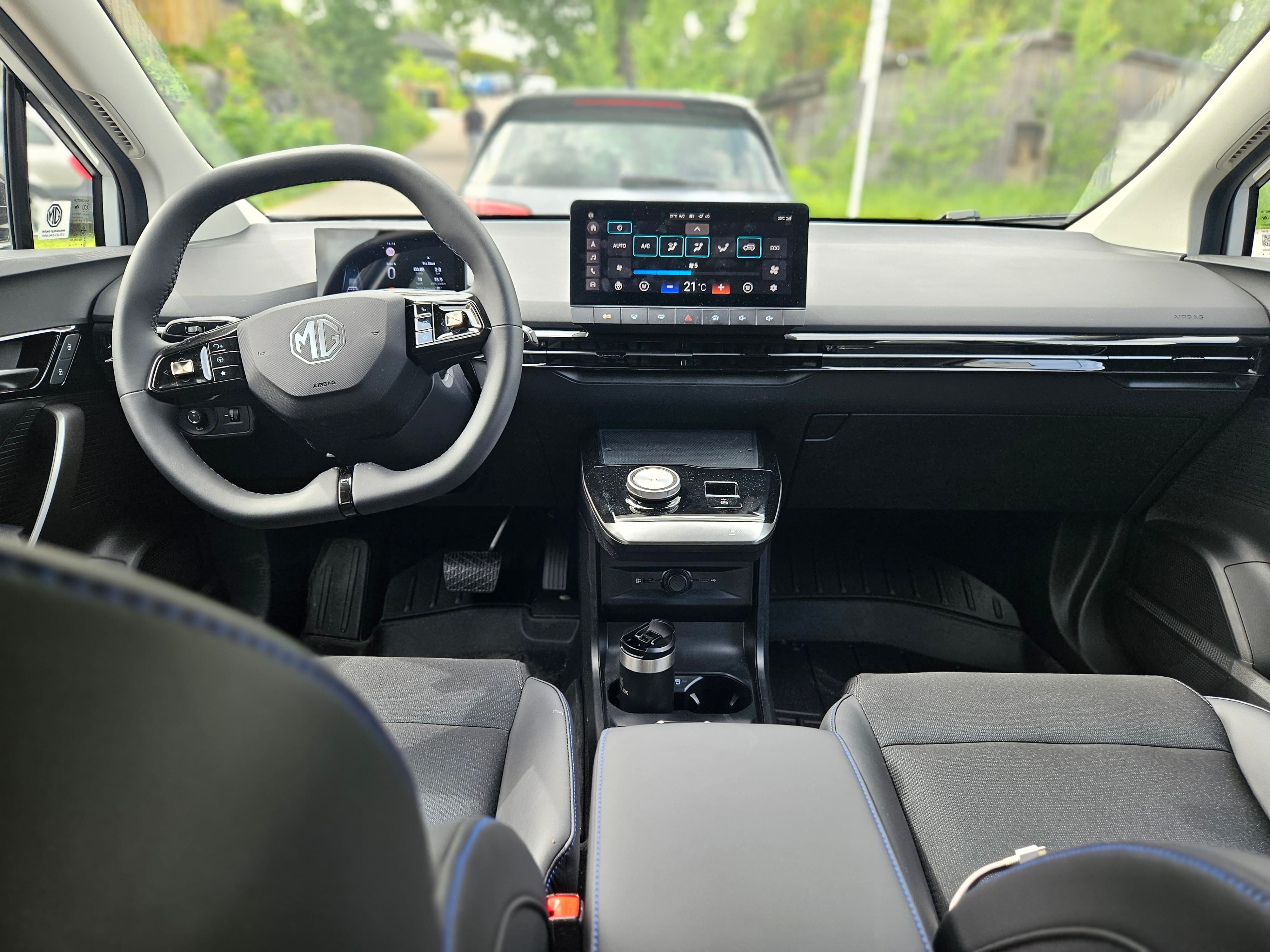 MG MG4 med GPS