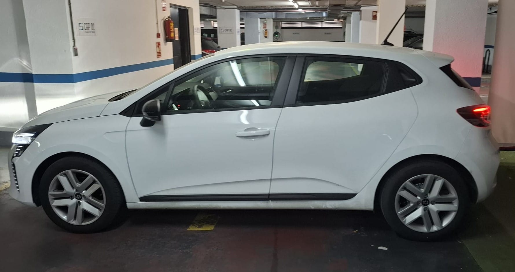 Renault Clio with Air conditioning