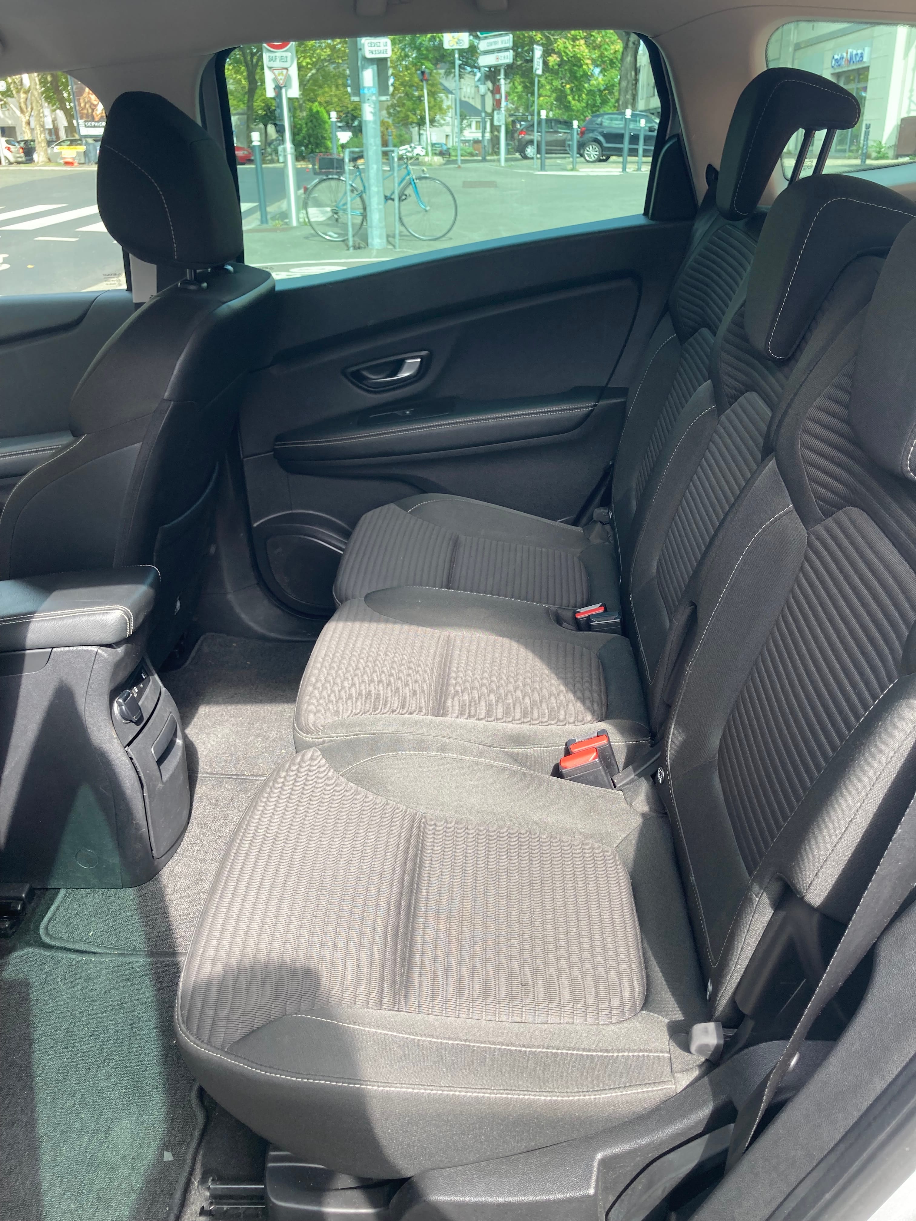 Renault Grand Scenic avec Apple CarPlay