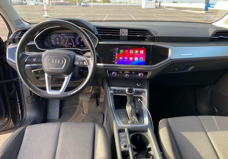 Audi Q3 mit Navigationsgerät