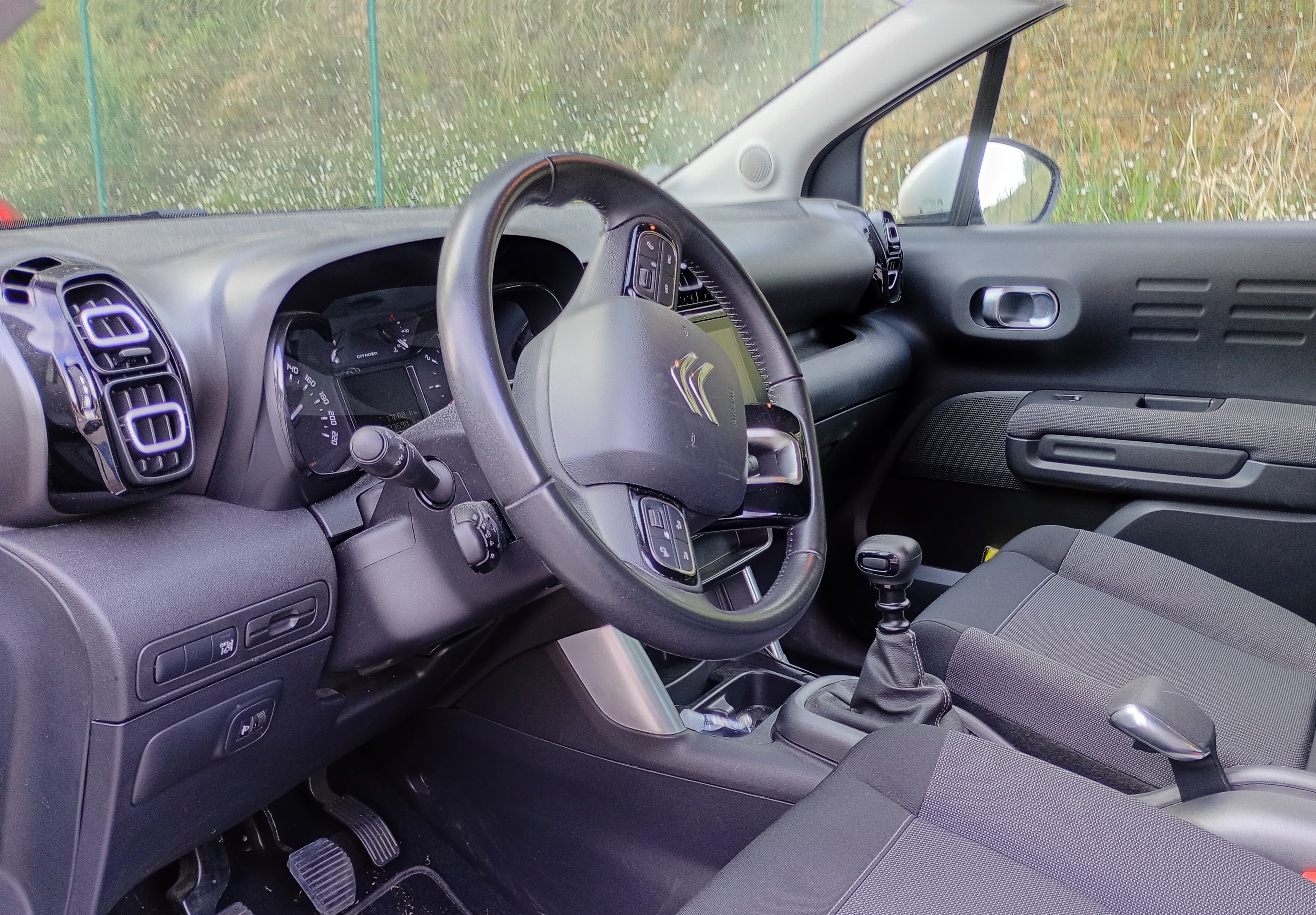Citroen C3 Aircross with Apple CarPlay