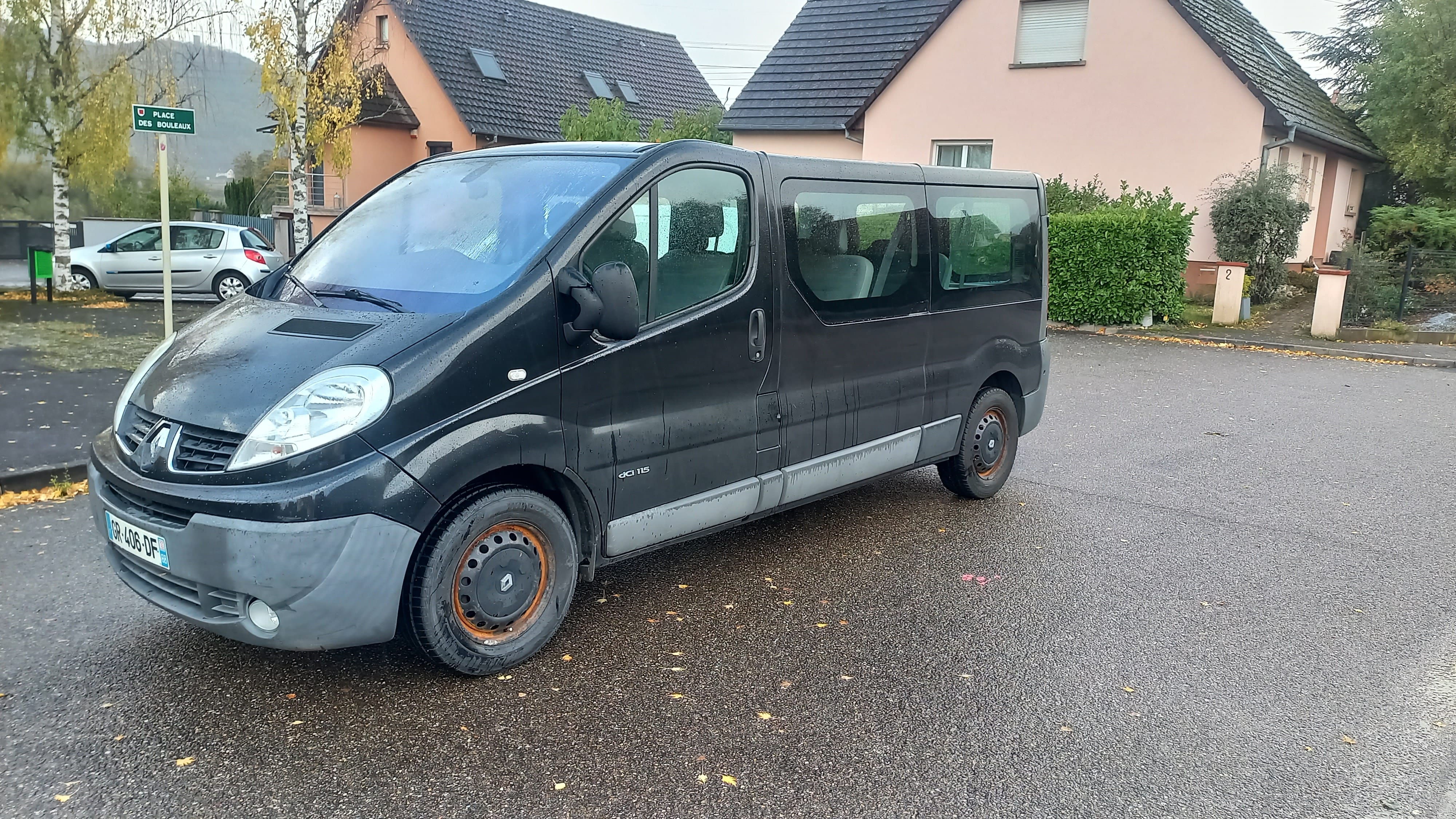 Renault Trafic Passenger 2.0 CDTI 115CH, 2012, Diesel, 9 places et plus