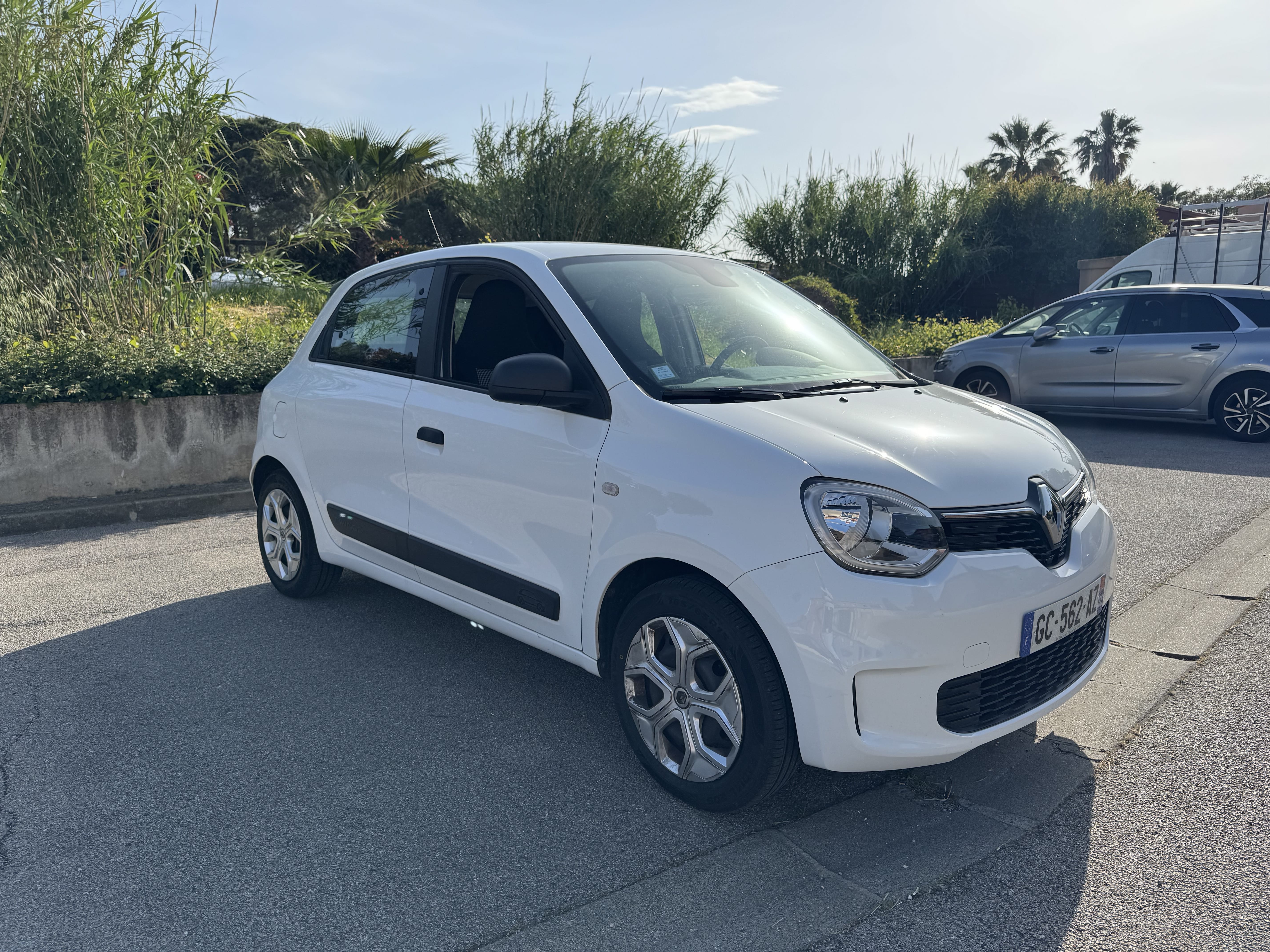 Renault Twingo III avec Entrée audio / iPod