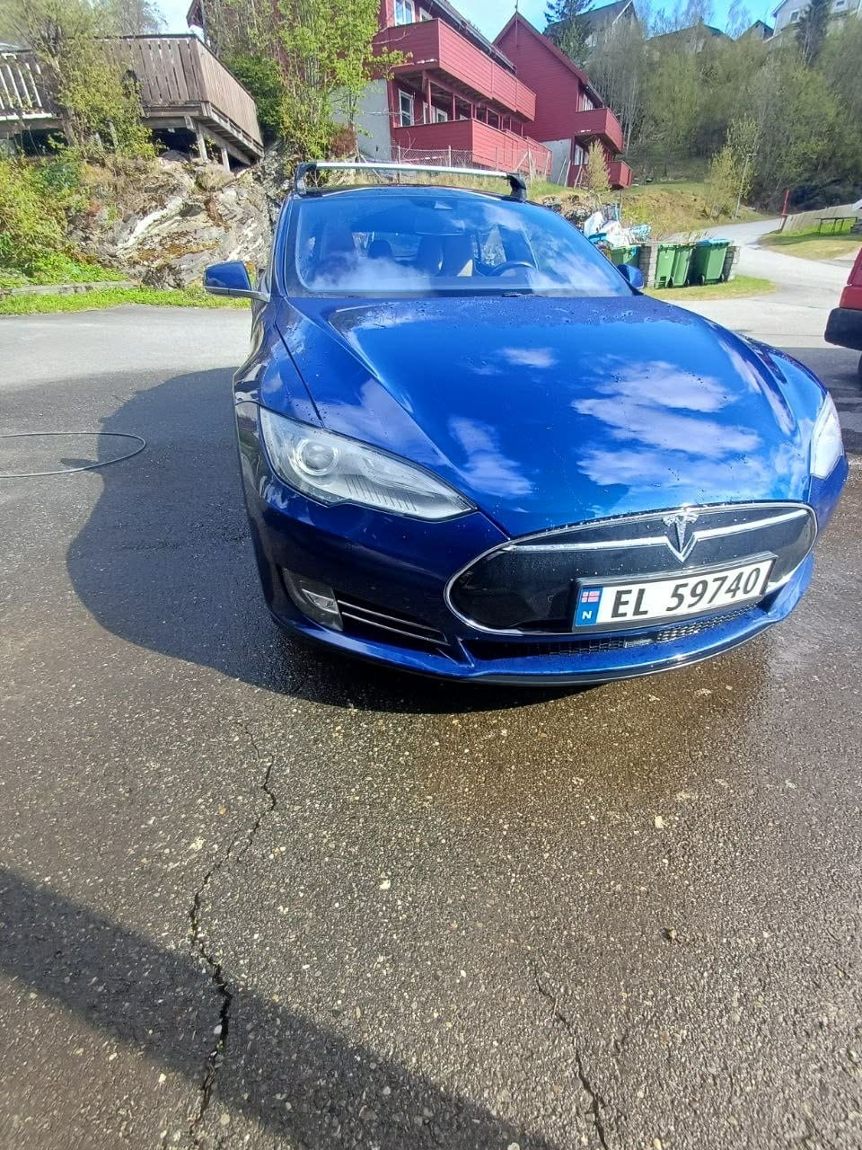Tesla Model S med GPS