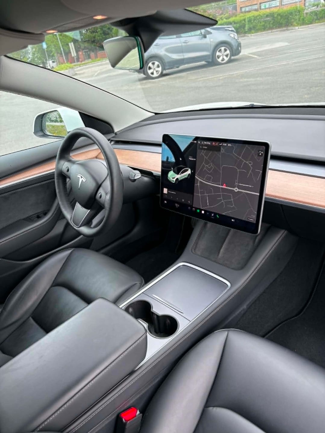 Tesla Model 3 Long Range med GPS