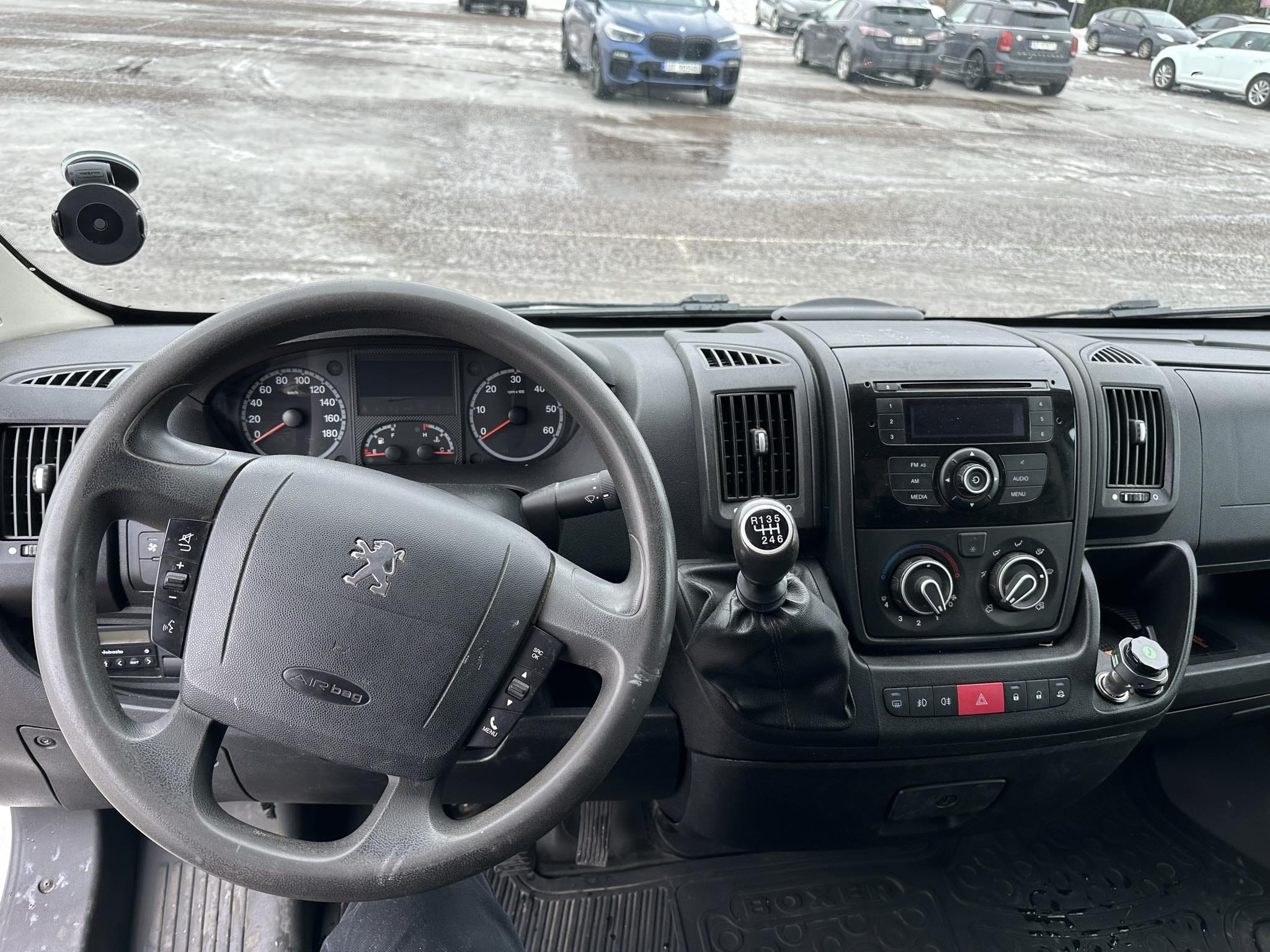 Peugeot Boxer 2.2 med Tilhengerfeste