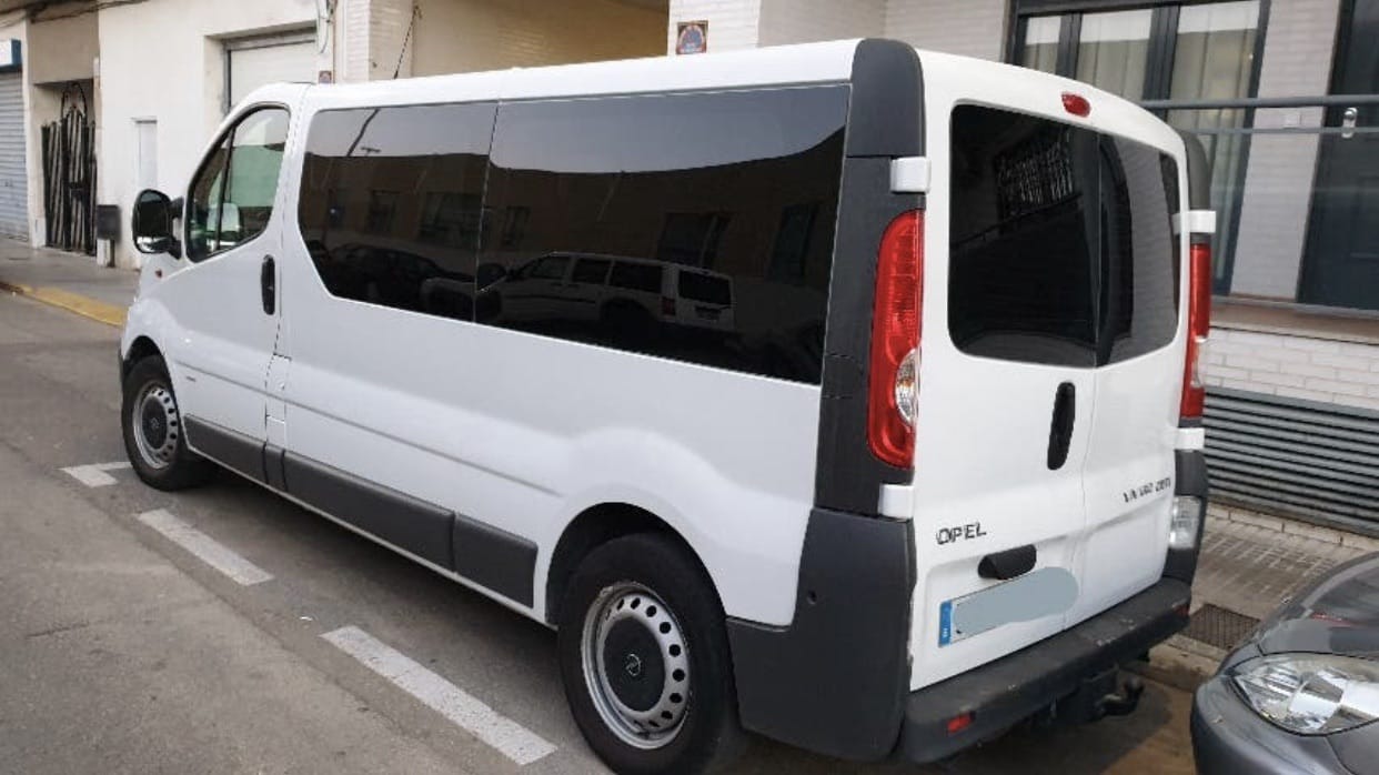 Opel Vivaro Combi con Aire acondicionado
