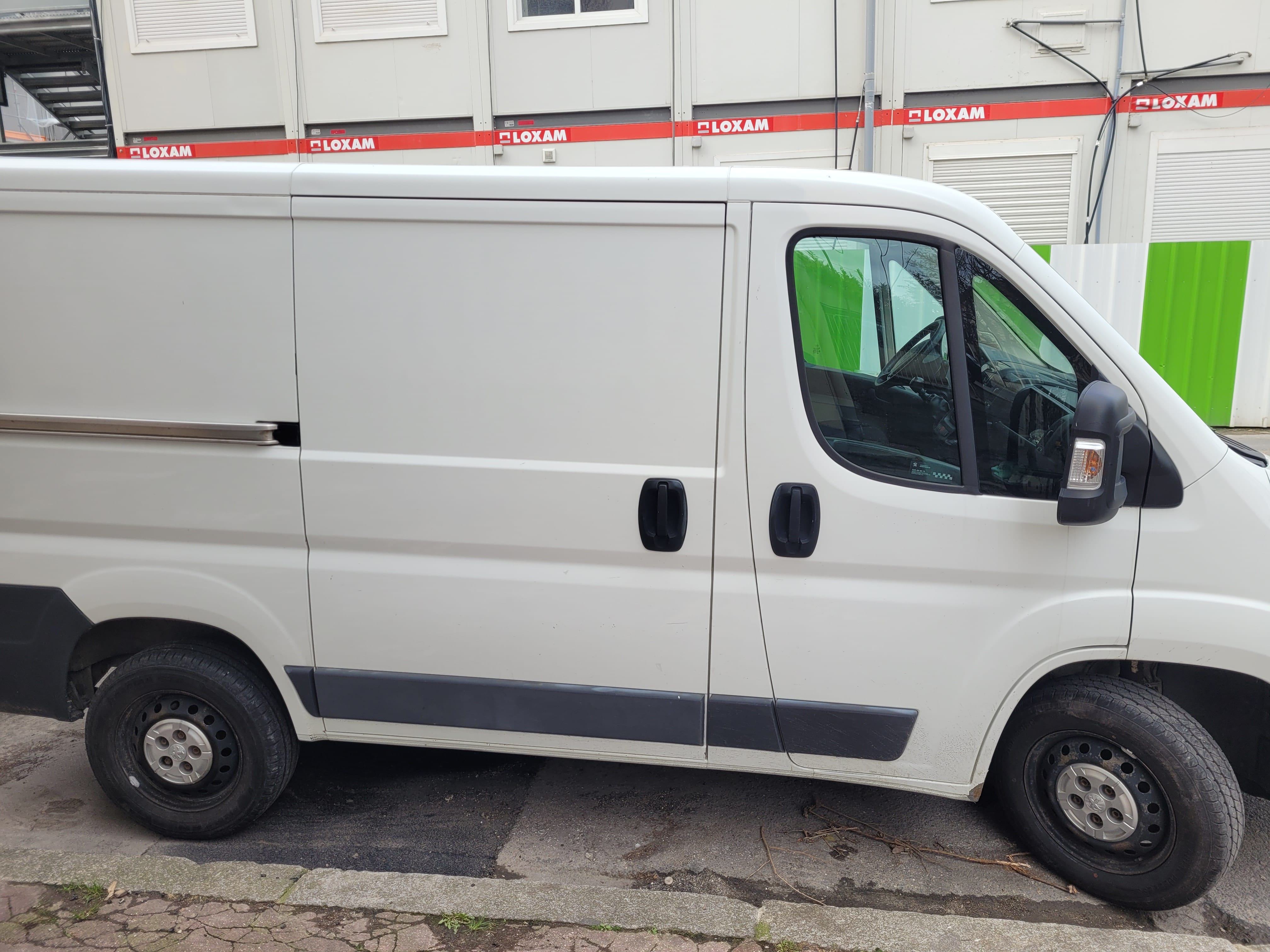 Peugeot Boxer 8 m3 avec Climatisation