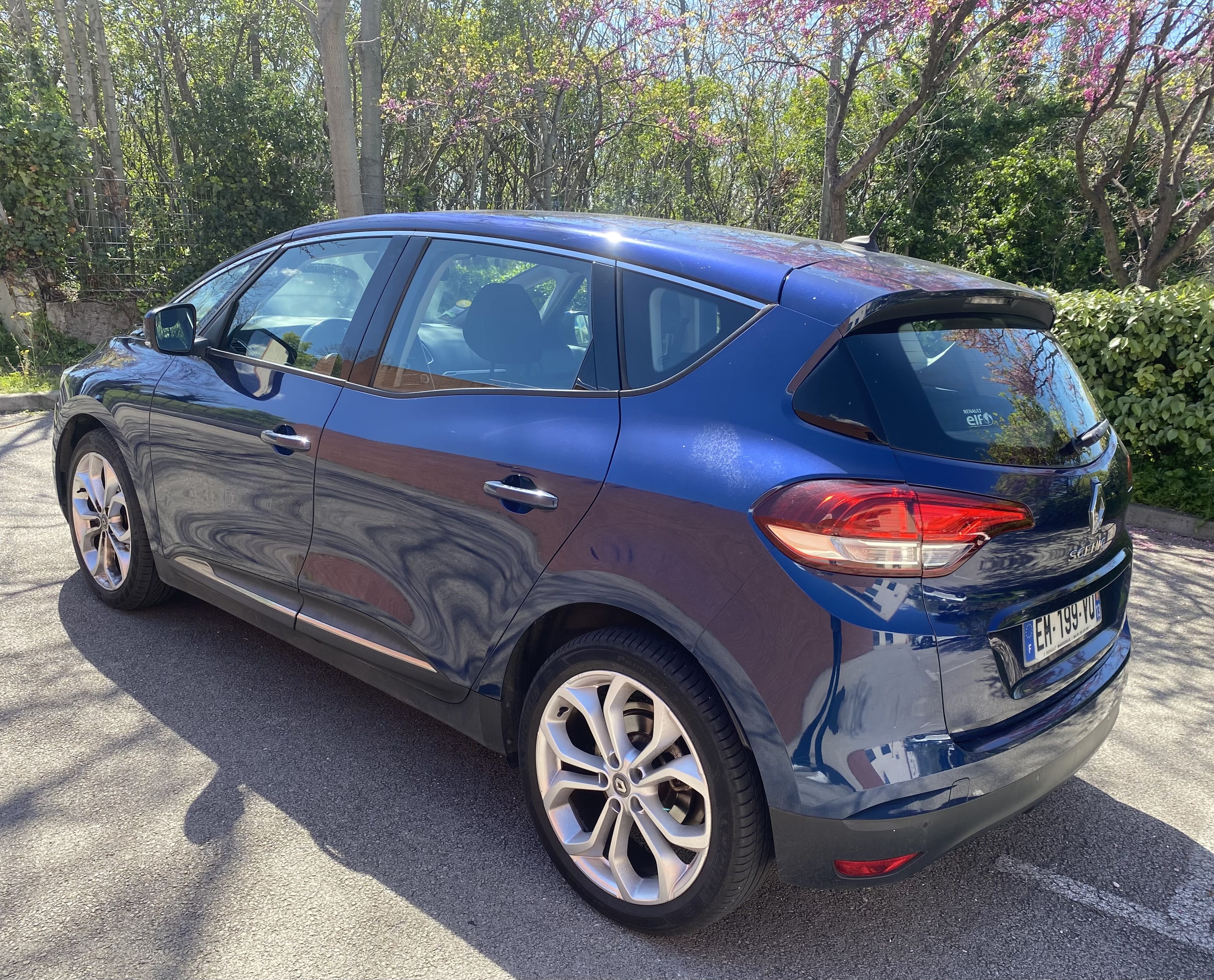 Renault Scenic 1.5 dCi 110ch con GPS