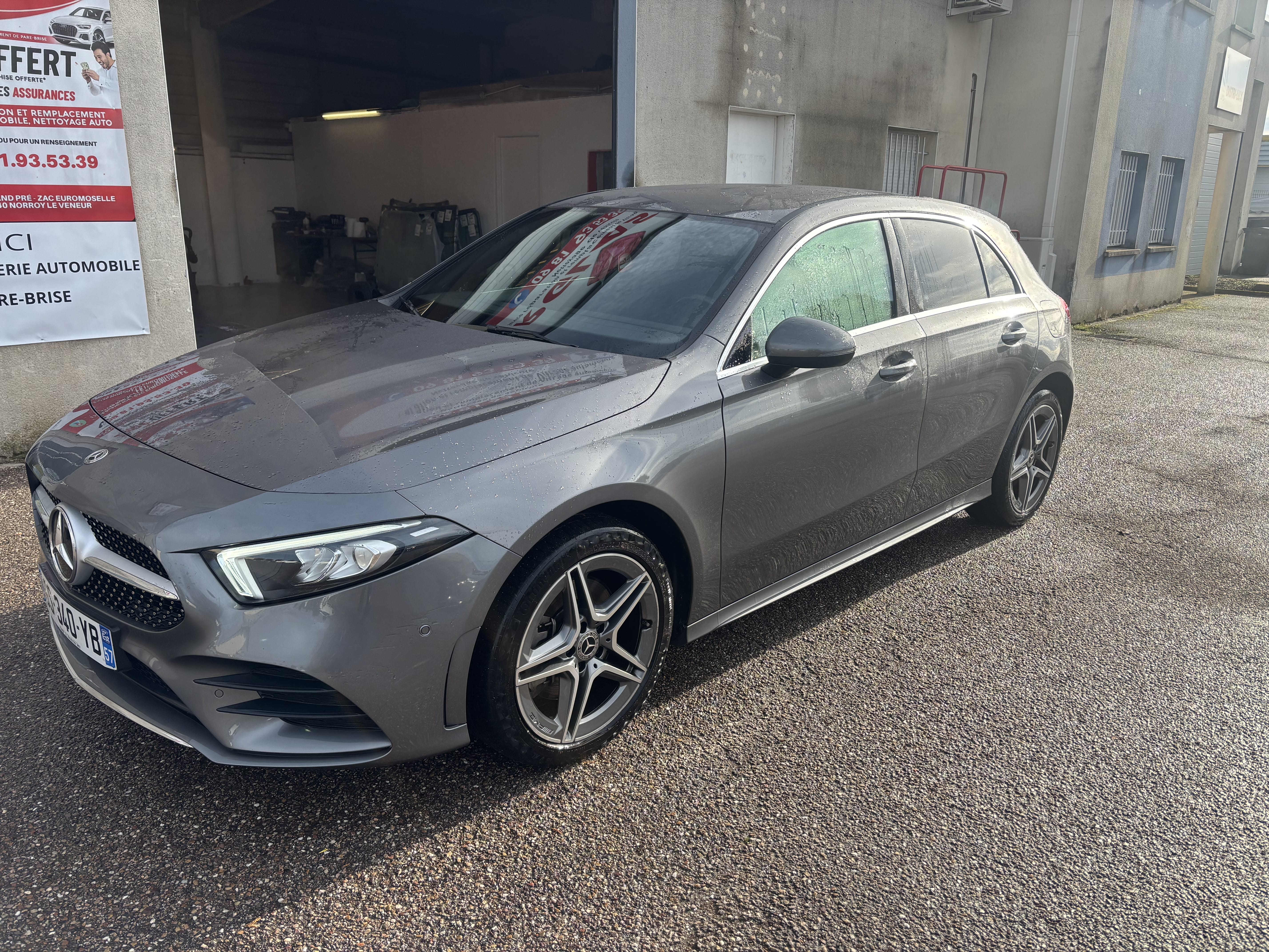 Mercedes-Benz Classe A 250 e, 2021, Essence 95 / Électrique (hybride), automatique