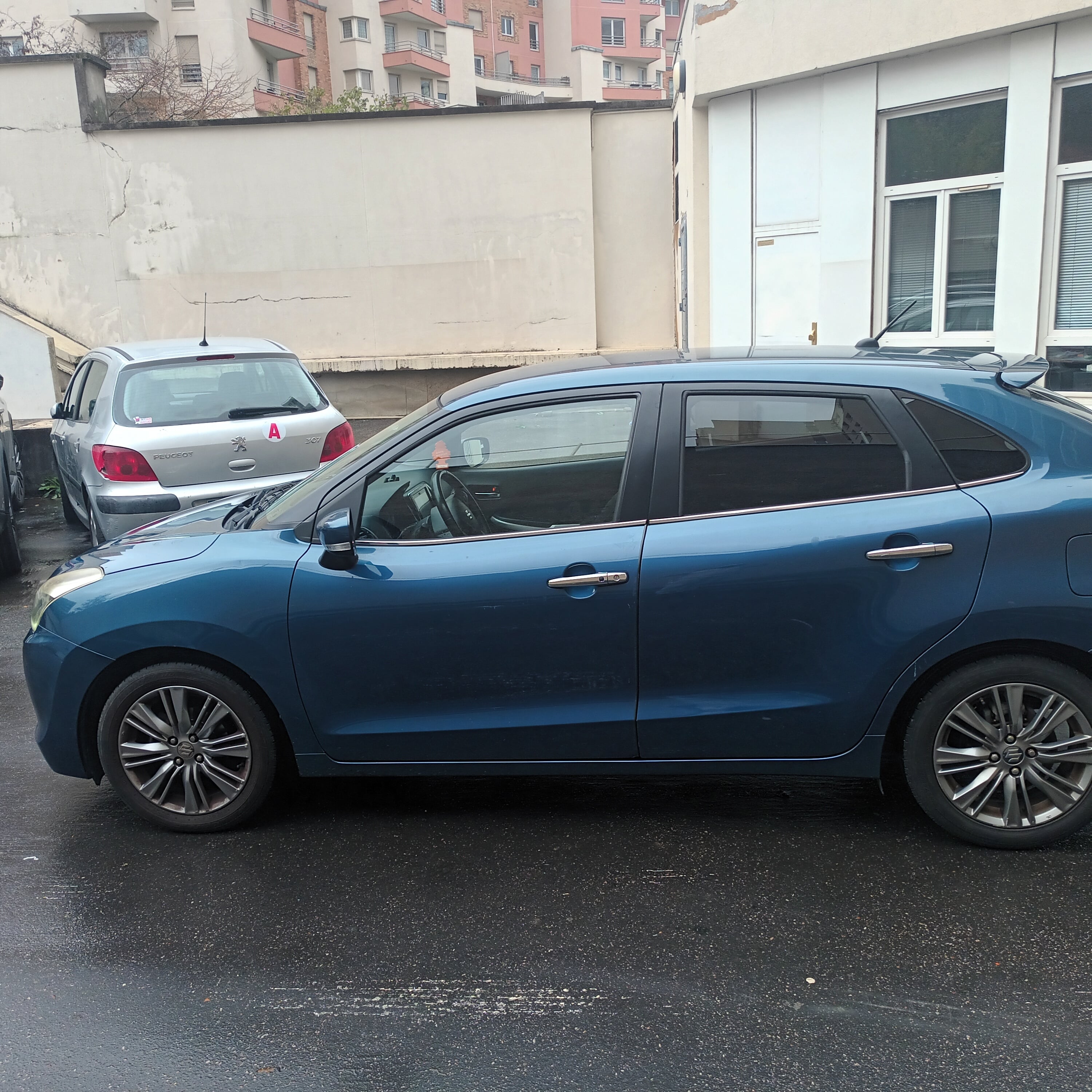 Suzuki Baleno avec GPS