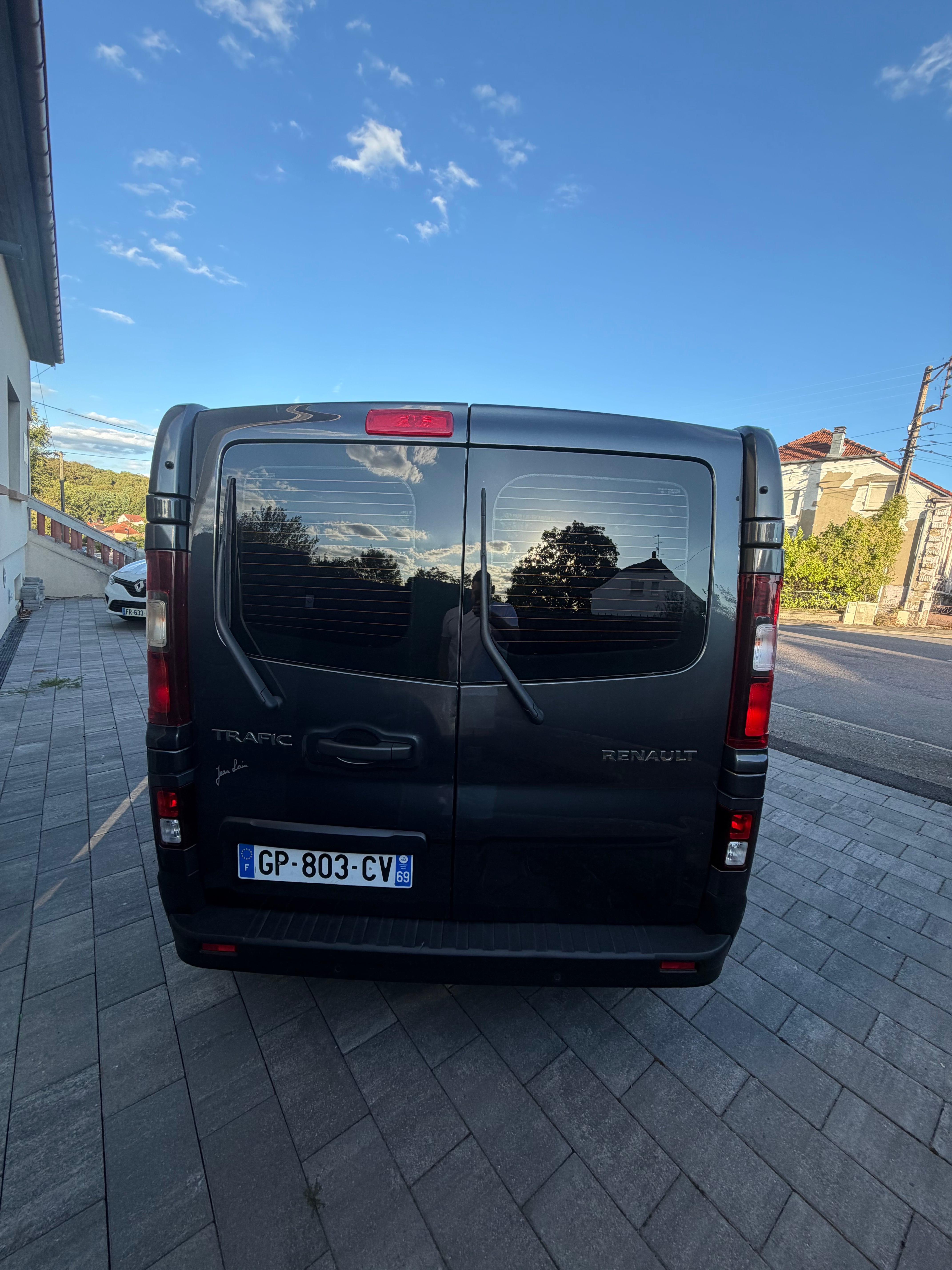 Renault Trafic Passenger 150cv avec Apple CarPlay