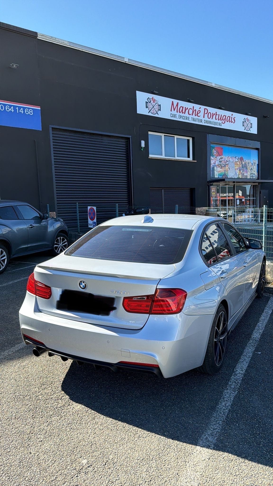 BMW Série 3 320i avec GPS