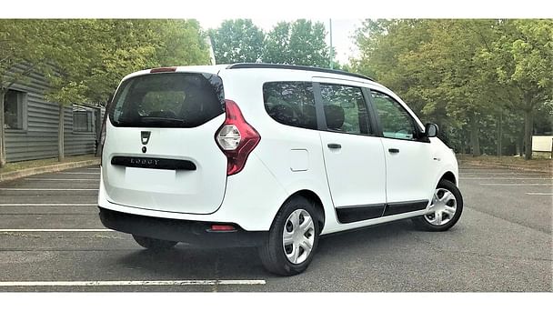 Dacia Lodgy coffre de toit 400L avec Coffre de toit