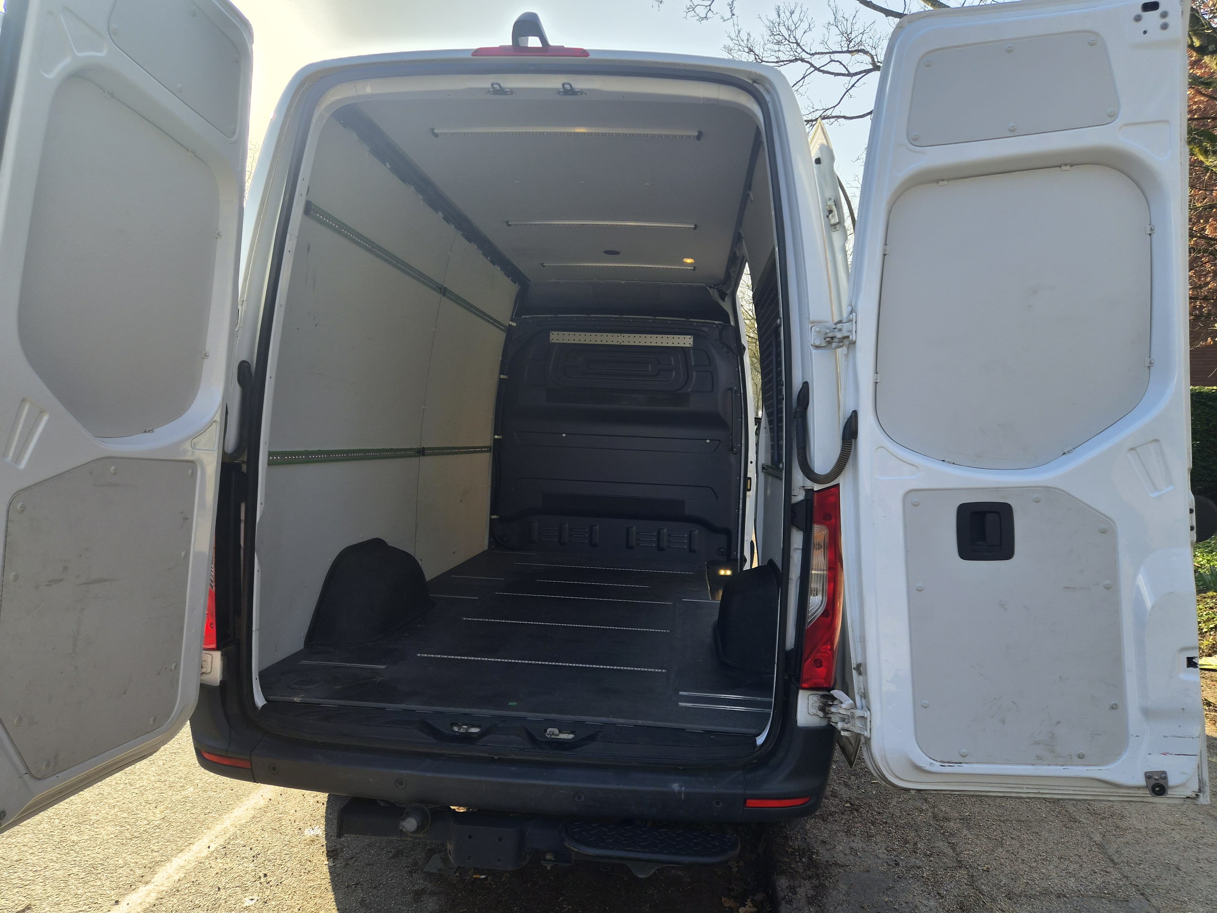 Mercedes-Benz Sprinter 317 CDI mit Winterreifen