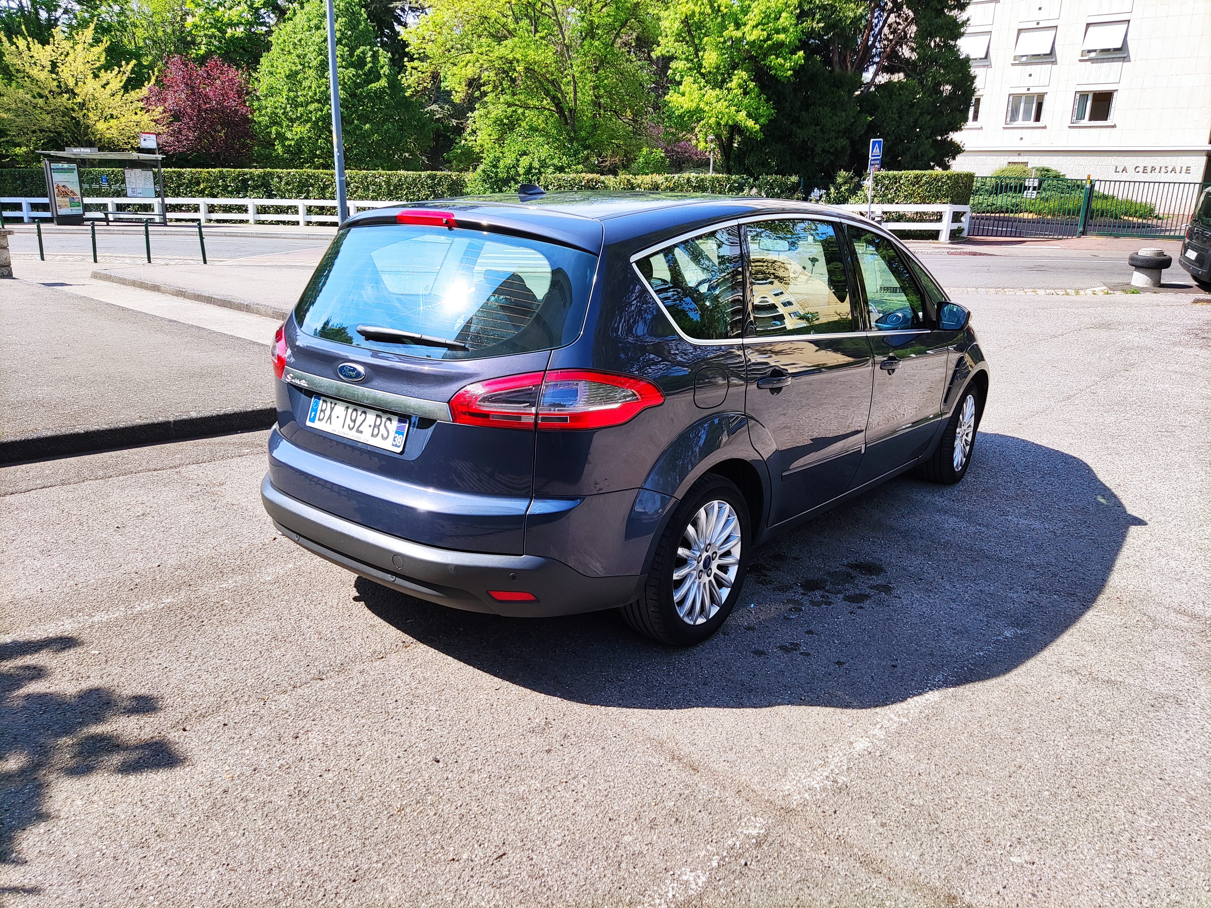 Ford S-Max 2l 140 avec Siège bébé