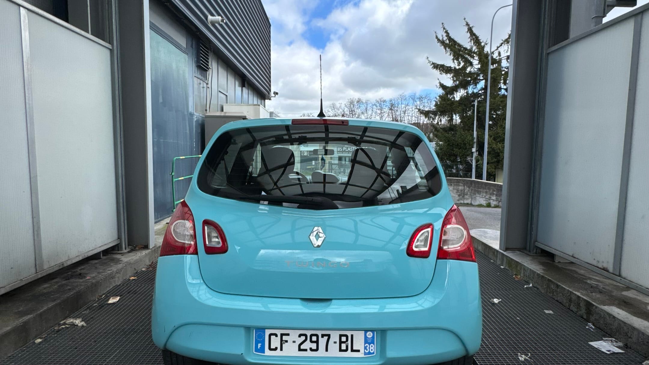 Renault Twingo II avec Audio Bluetooth