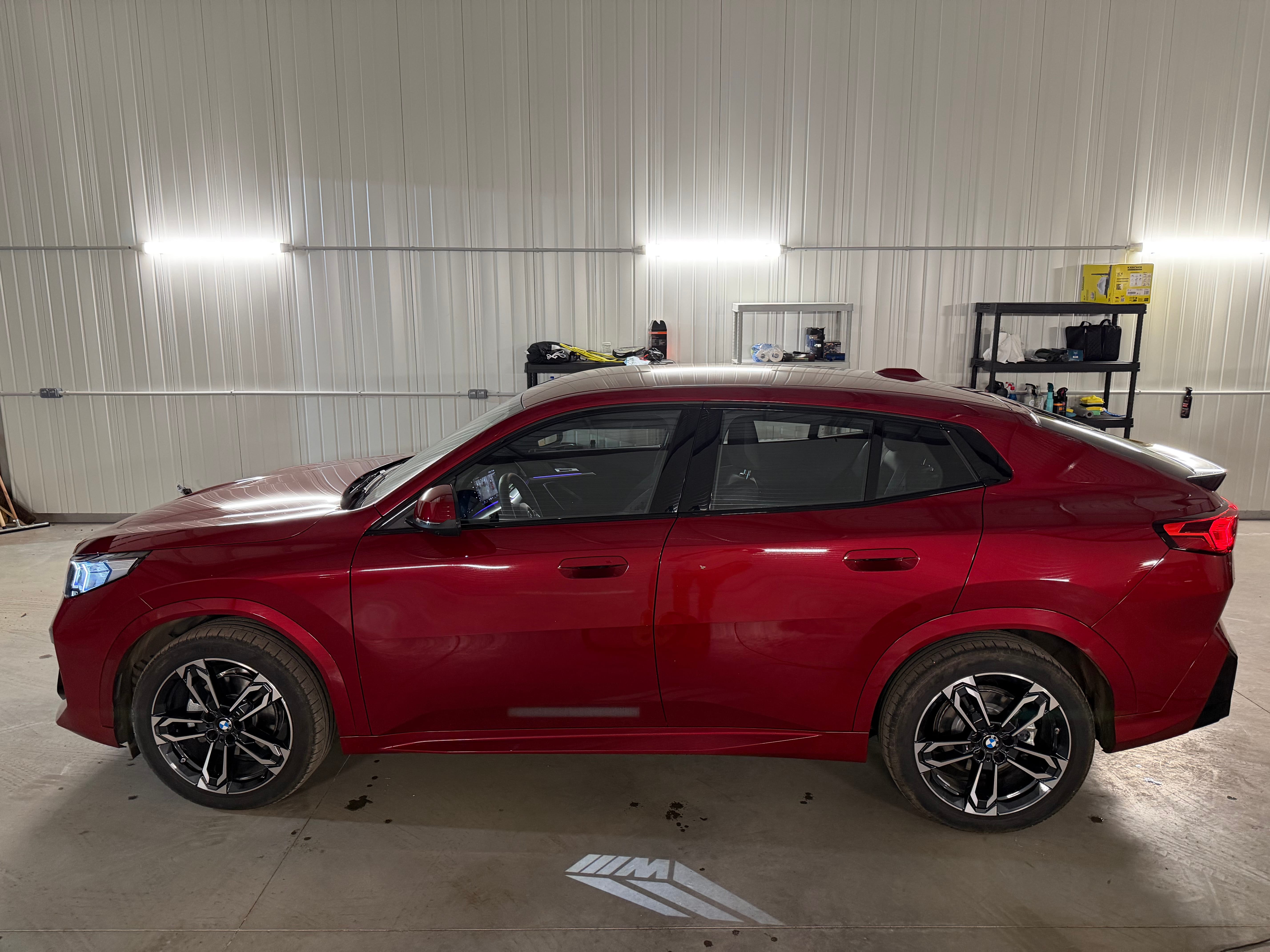 BMW iX2 eDrive20 avec Climatisation