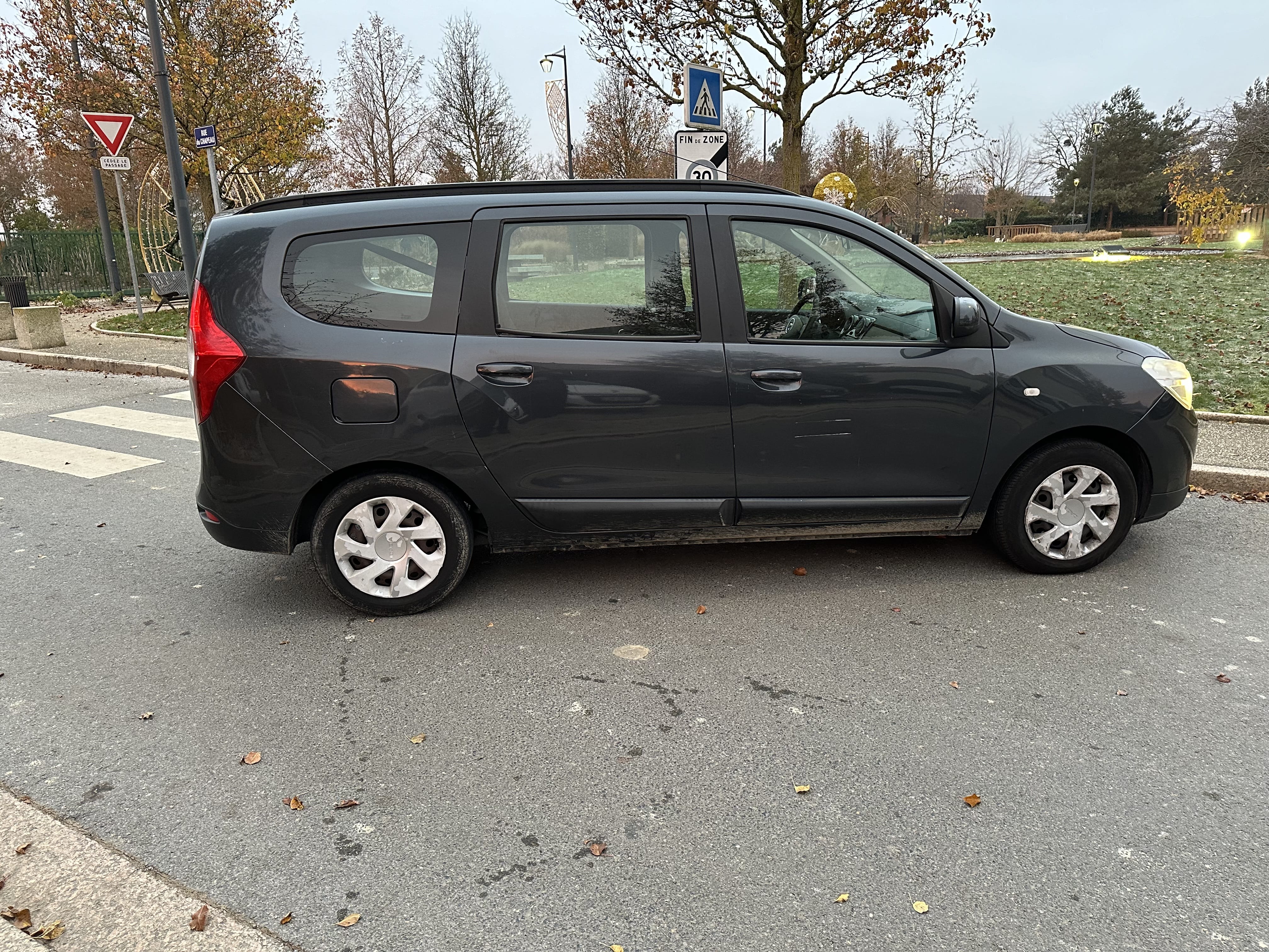 Dacia Lodgy 1.5 DCI 110cv avec Audio Bluetooth