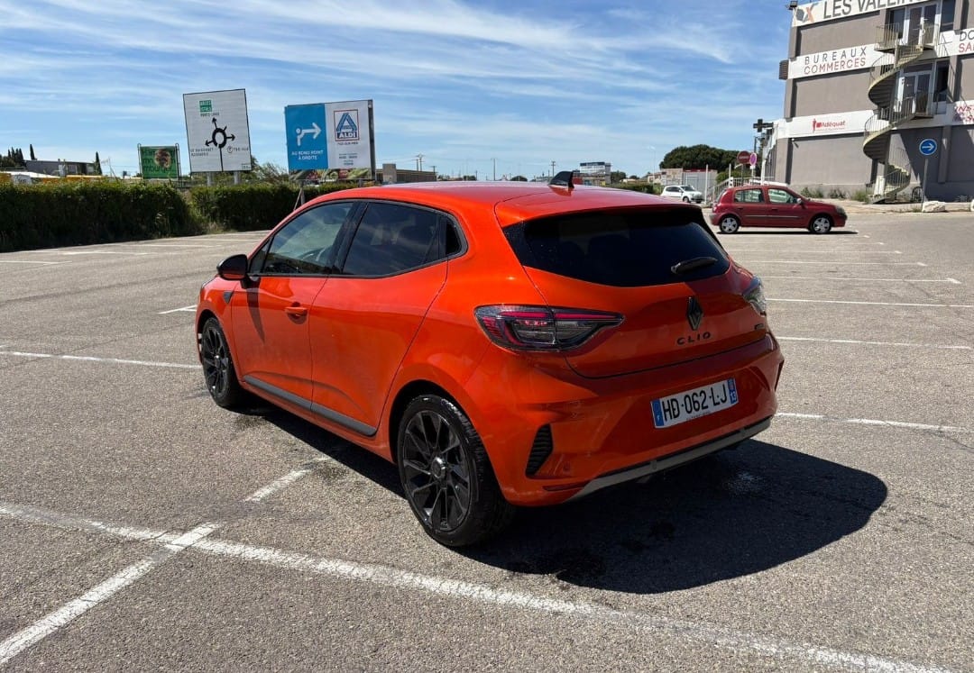 Renault Clio E-tech avec Caméra de recul