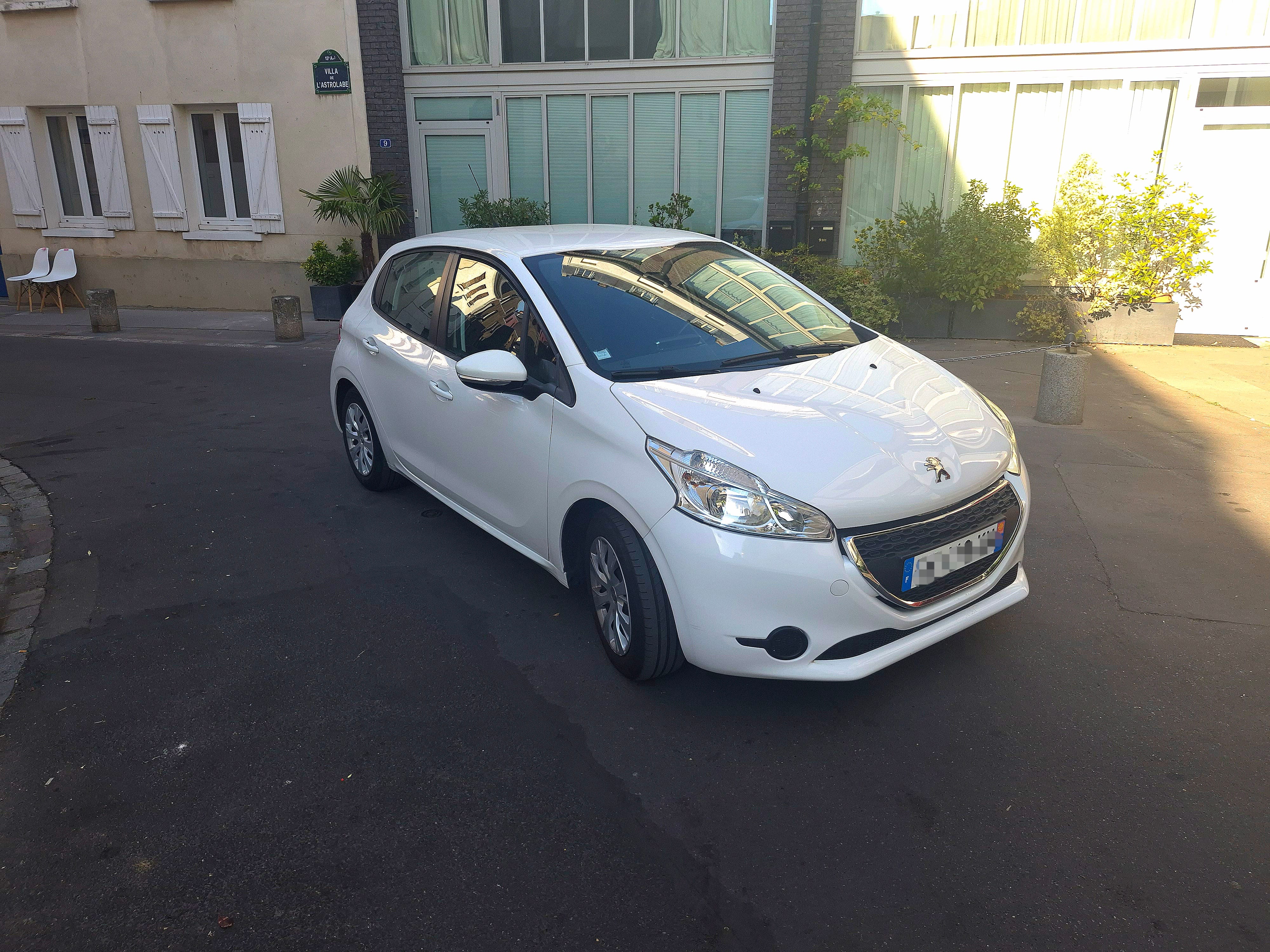 Peugeot 208 avec Climatisation
