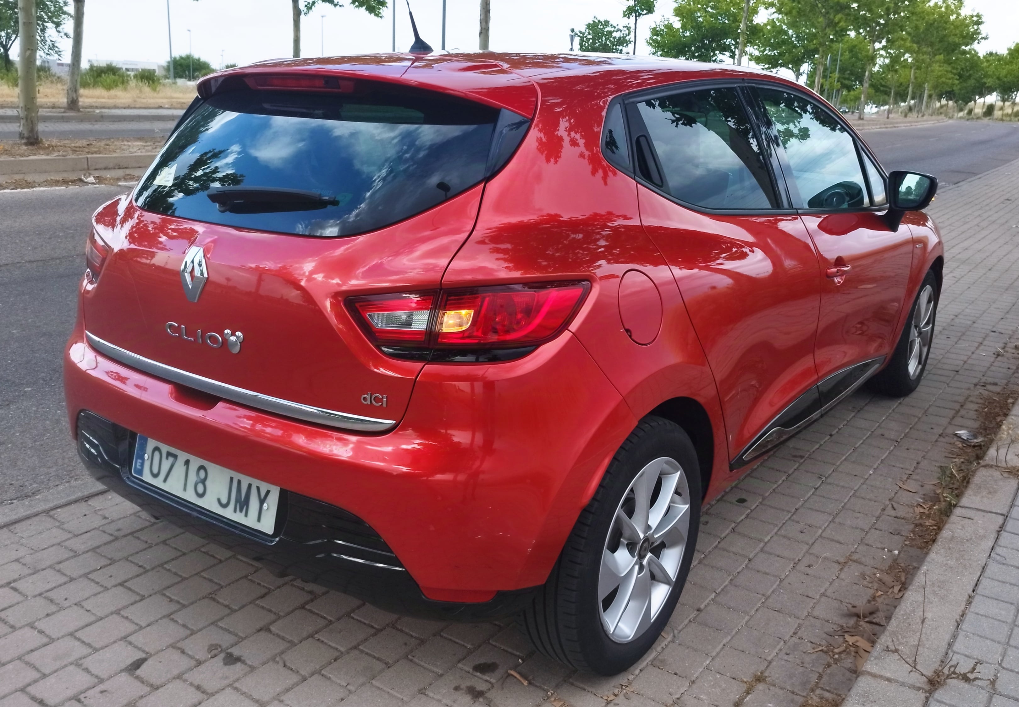 Renault Clio 1.5 dci con Silla infantil