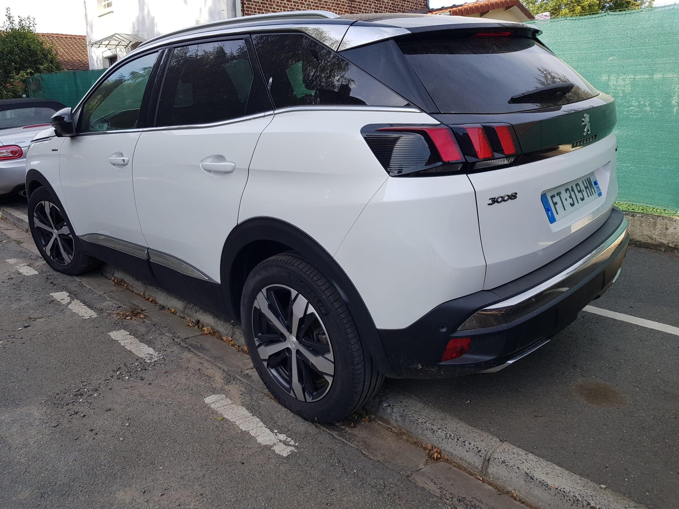 Peugeot 3008 avec GPS