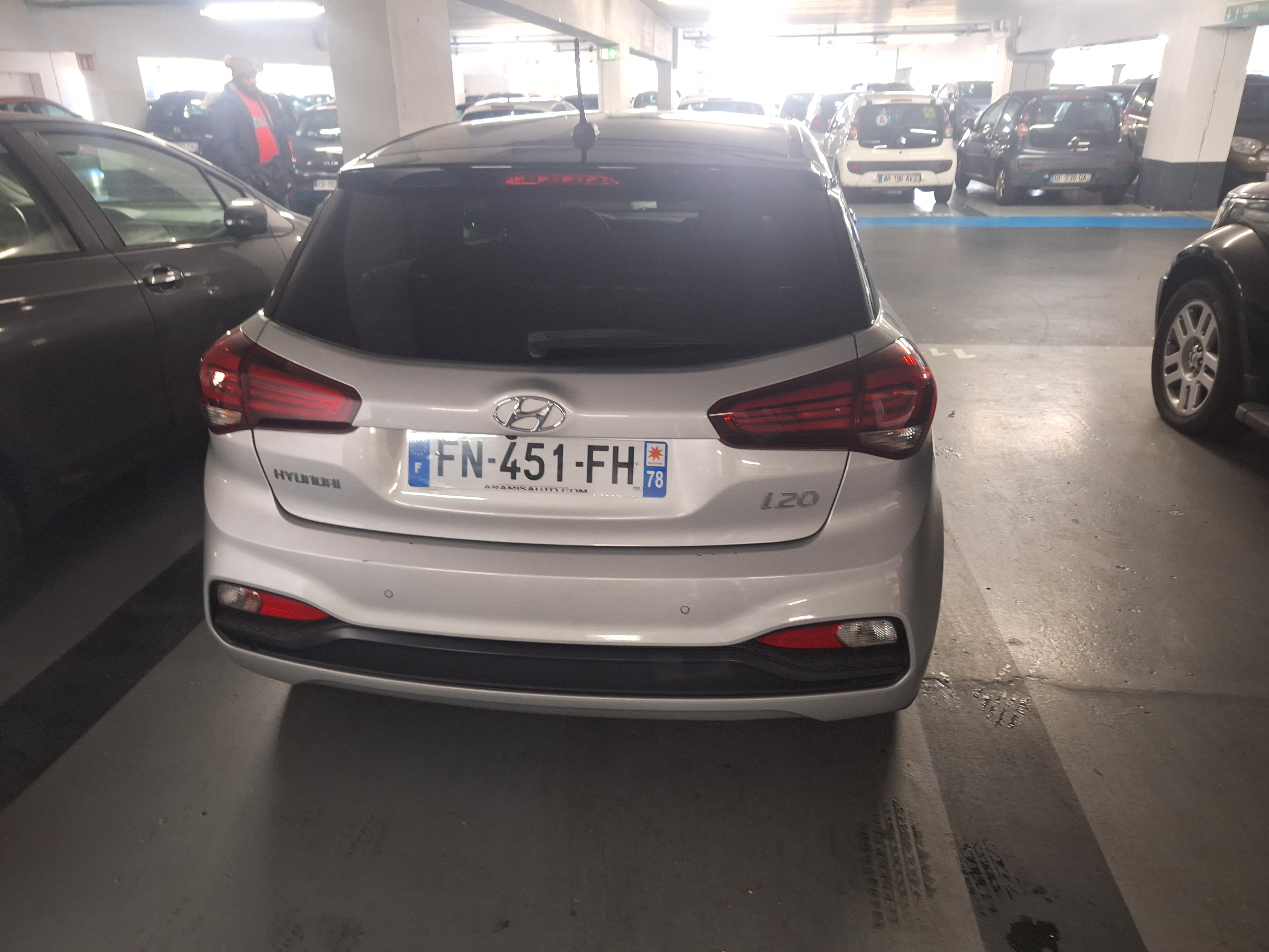 Hyundai i20 avec GPS