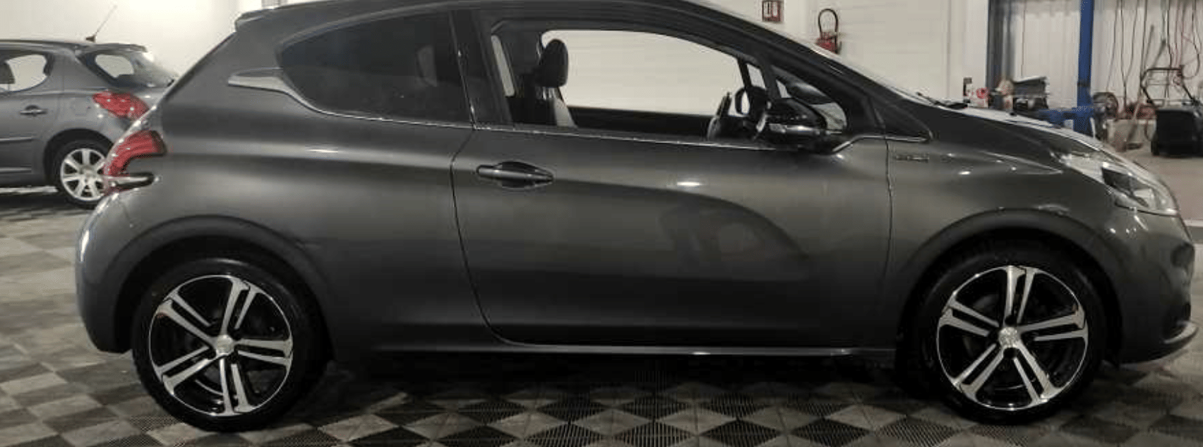 Peugeot 208 avec Climatisation