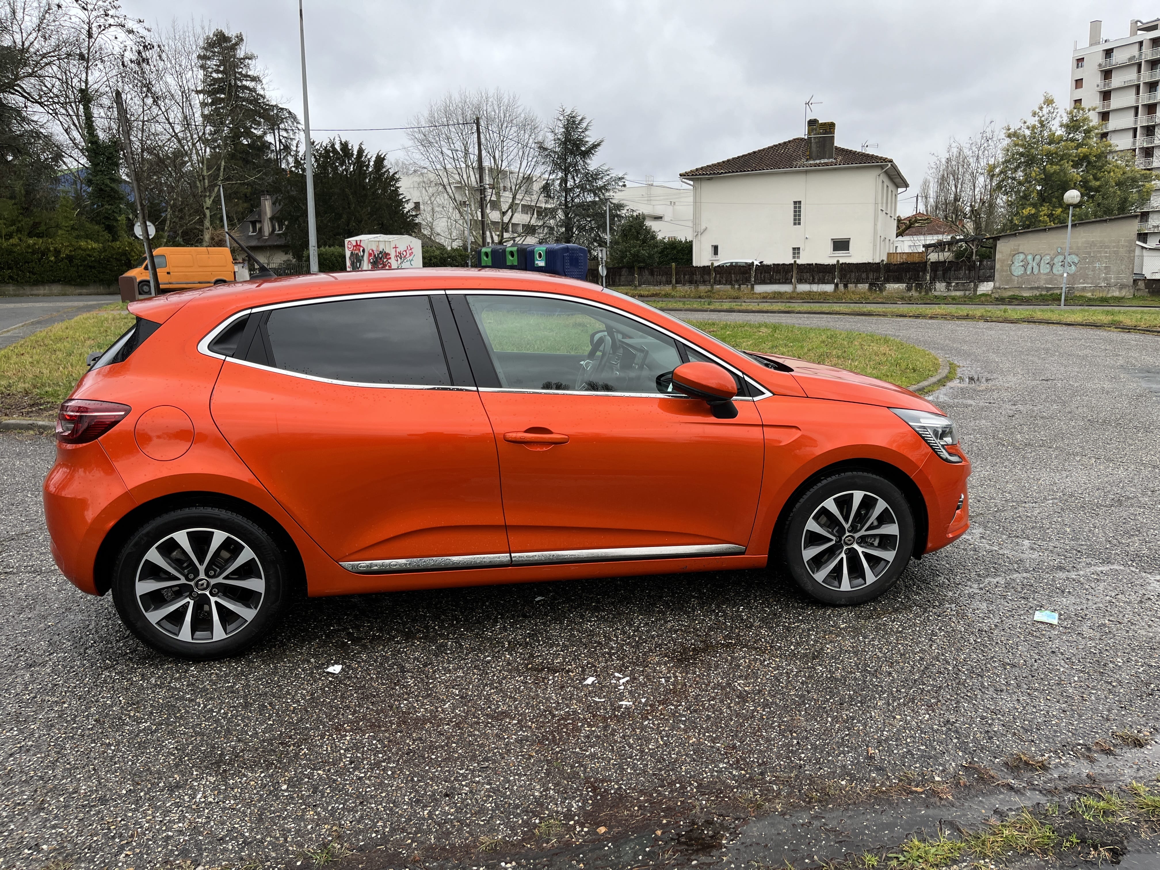 Renault Clio Intense boîte auto mit Navigationsgerät