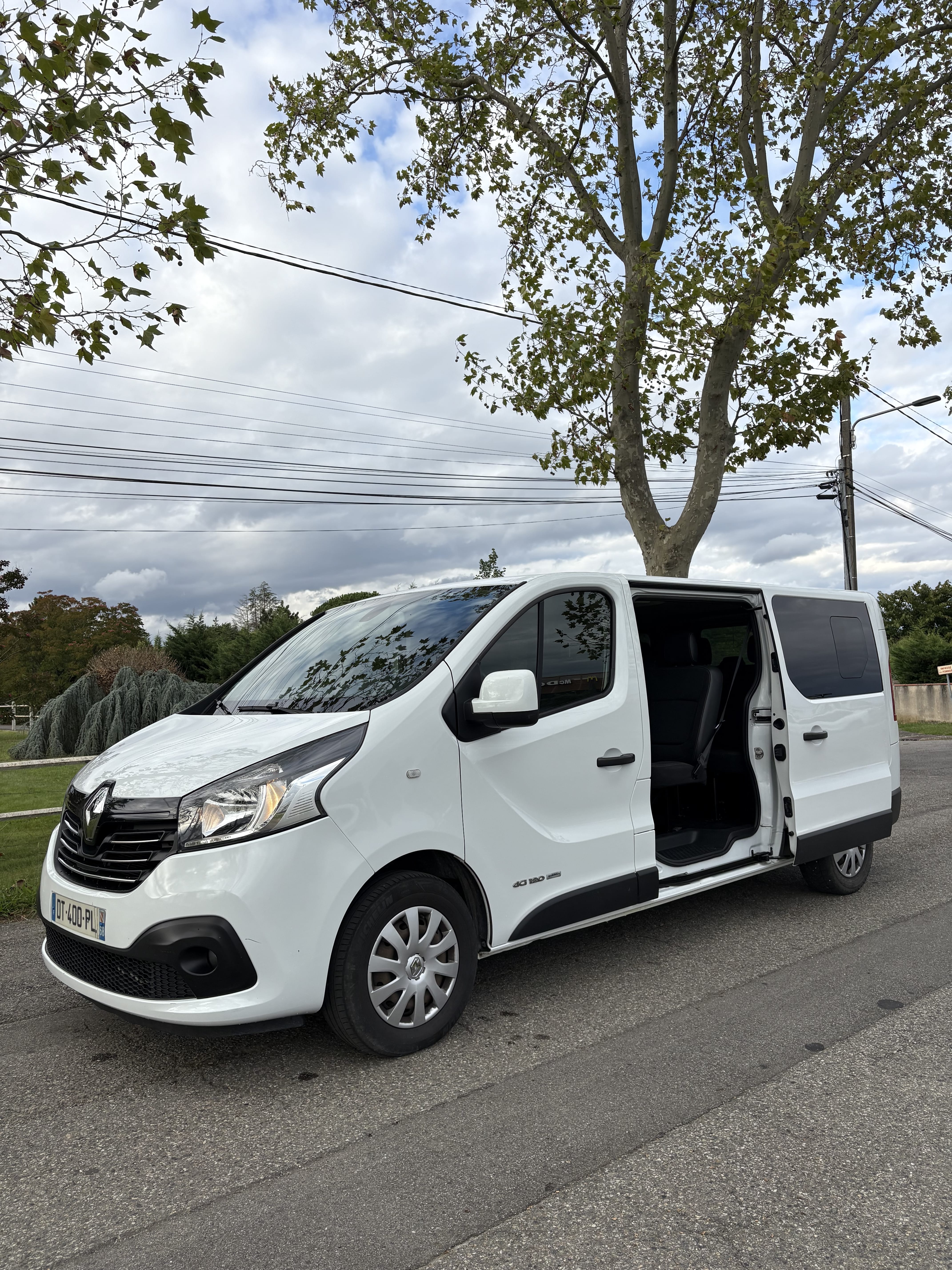 Renault Trafic, 2015, Diesel, 9 places et plus