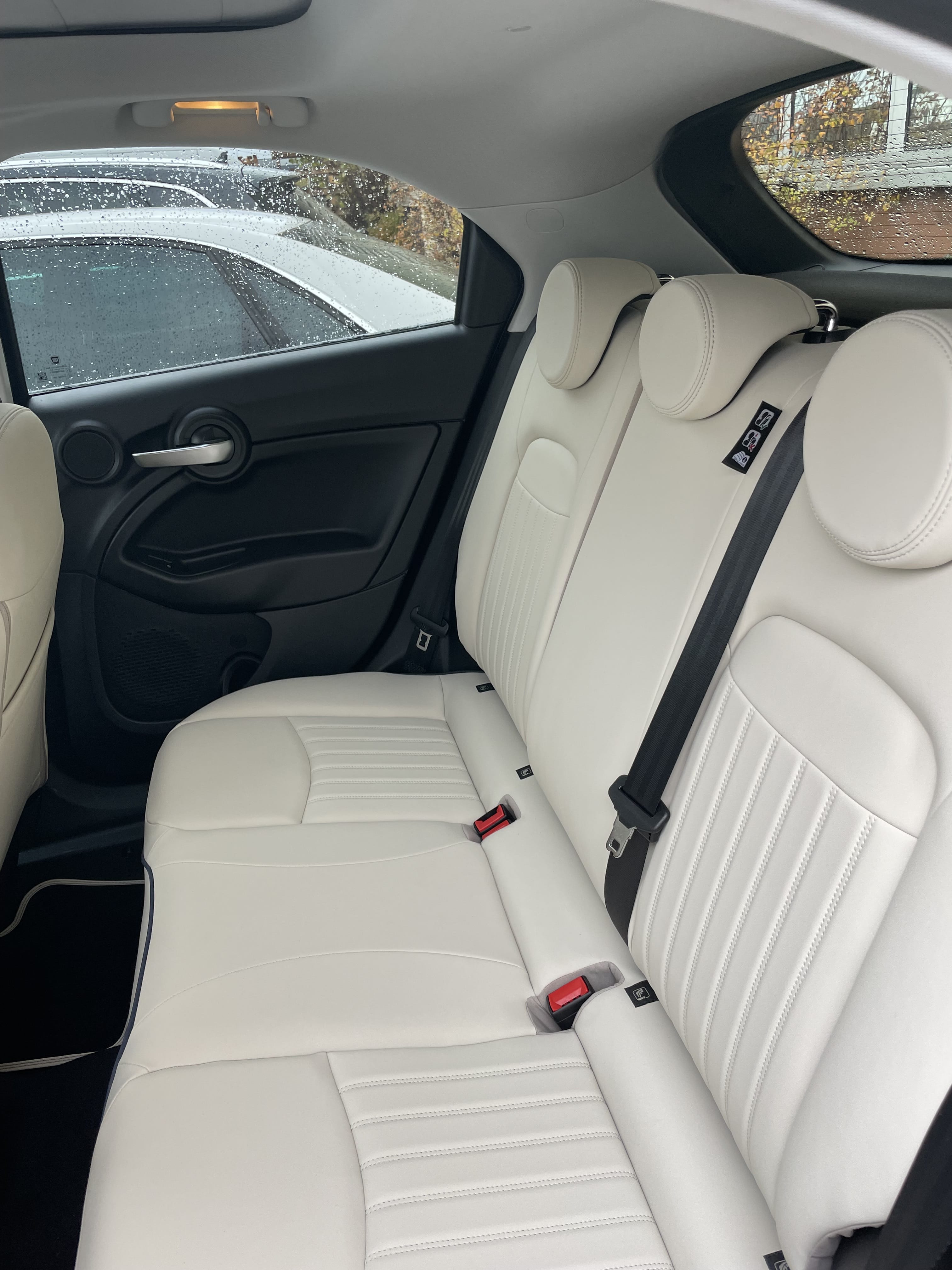 Fiat 500 X Yacht club toit ouvrant 4 roues neige avec GPS