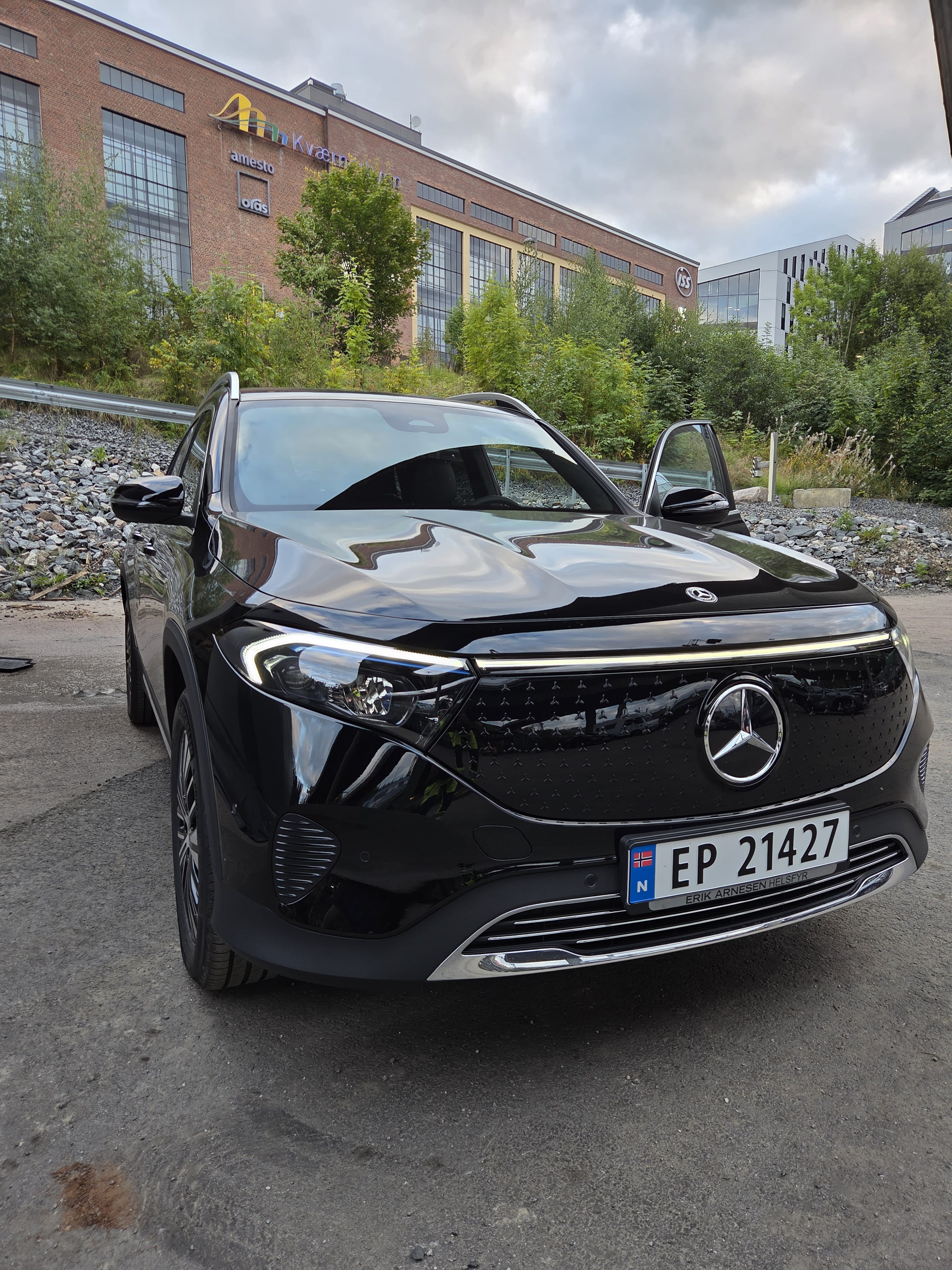 Mercedes-Benz EQB 300 4MATIC, 2025, Elektrisk, automatisk, 7 seter