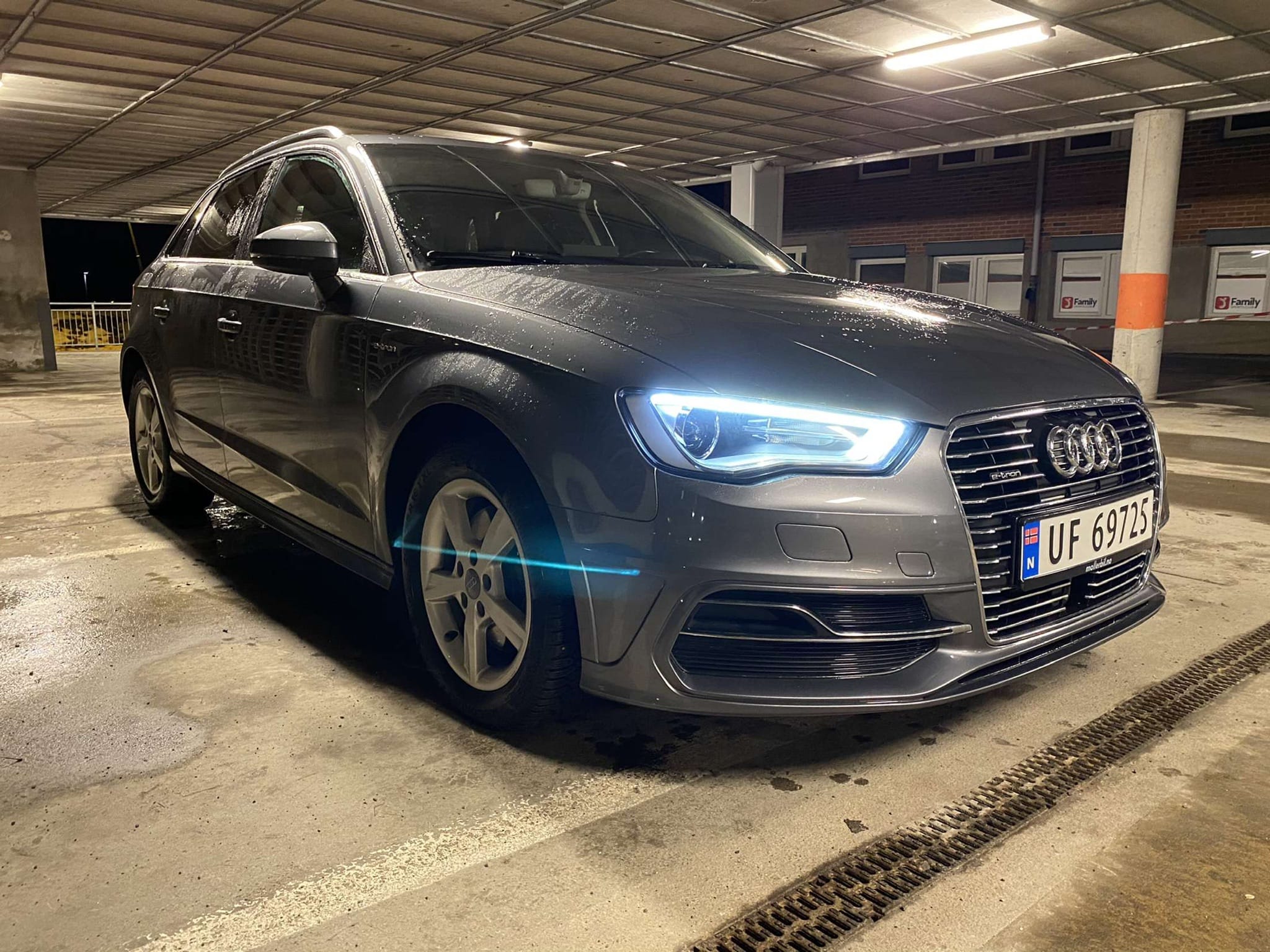 Audi A3 e-tron, 2015, Blyfri 95, automatisk
