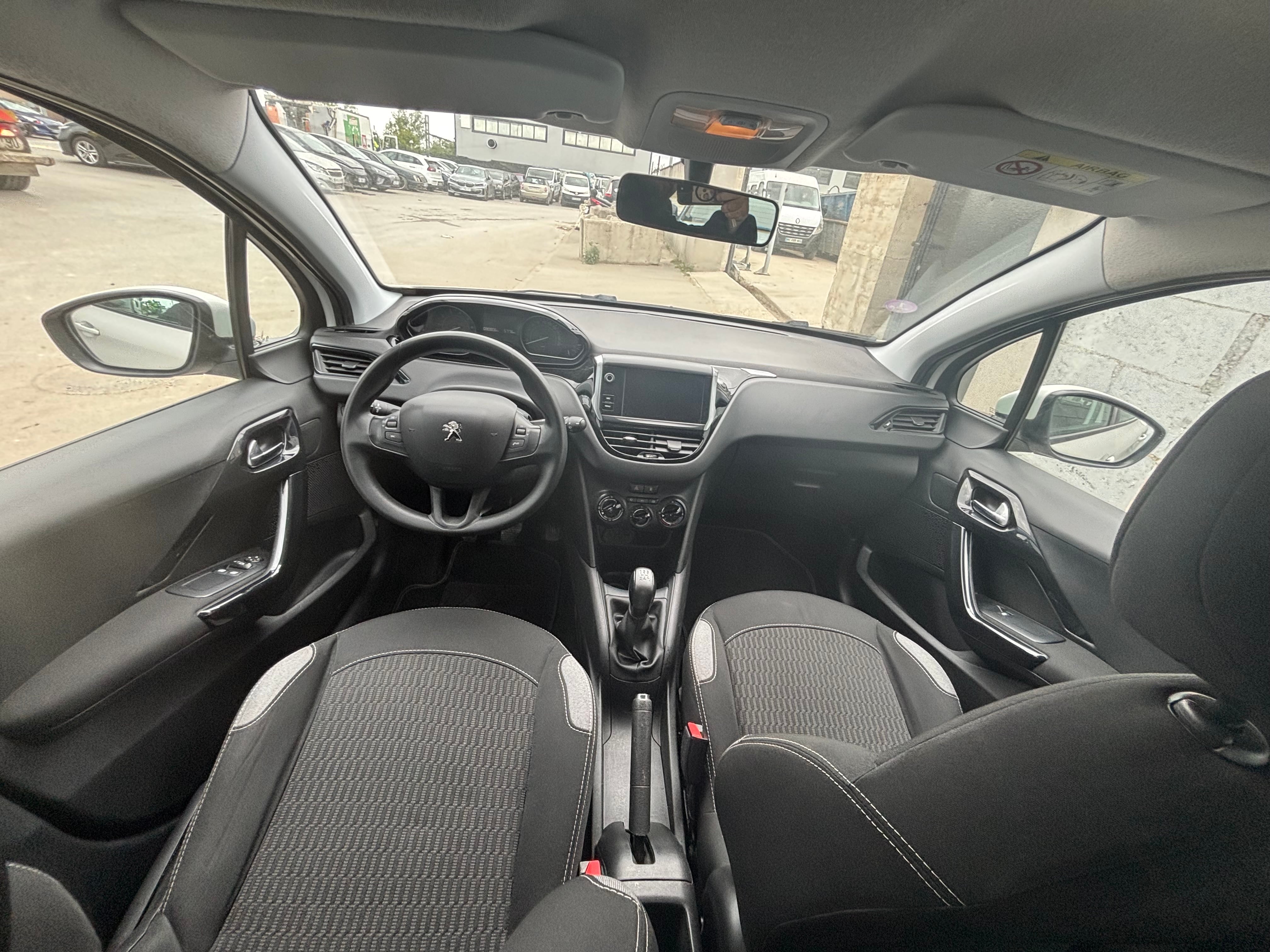 Peugeot 208 avec Régulateur de vitesse