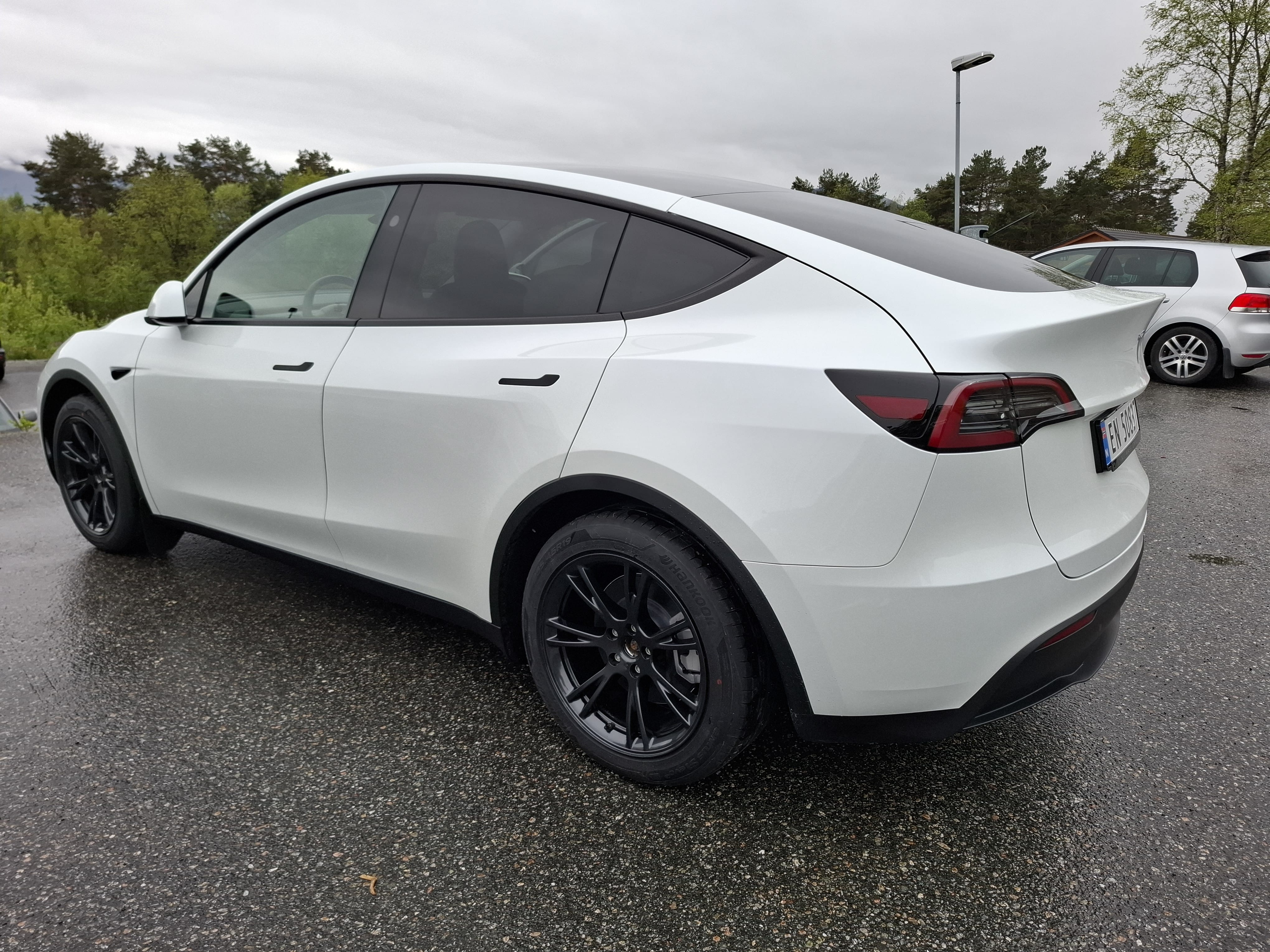 Tesla Model Y Long Range med Aircondition