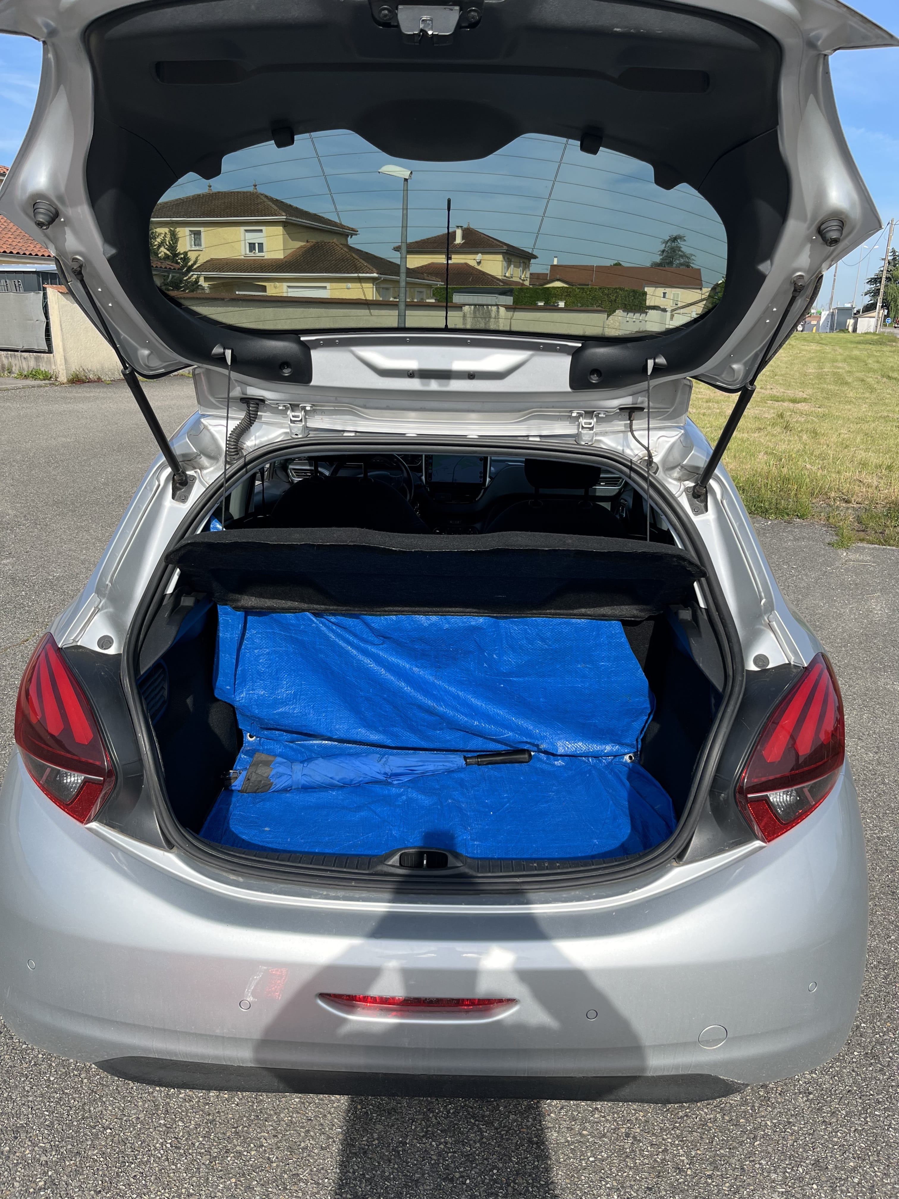 Peugeot 208 avec Port USB