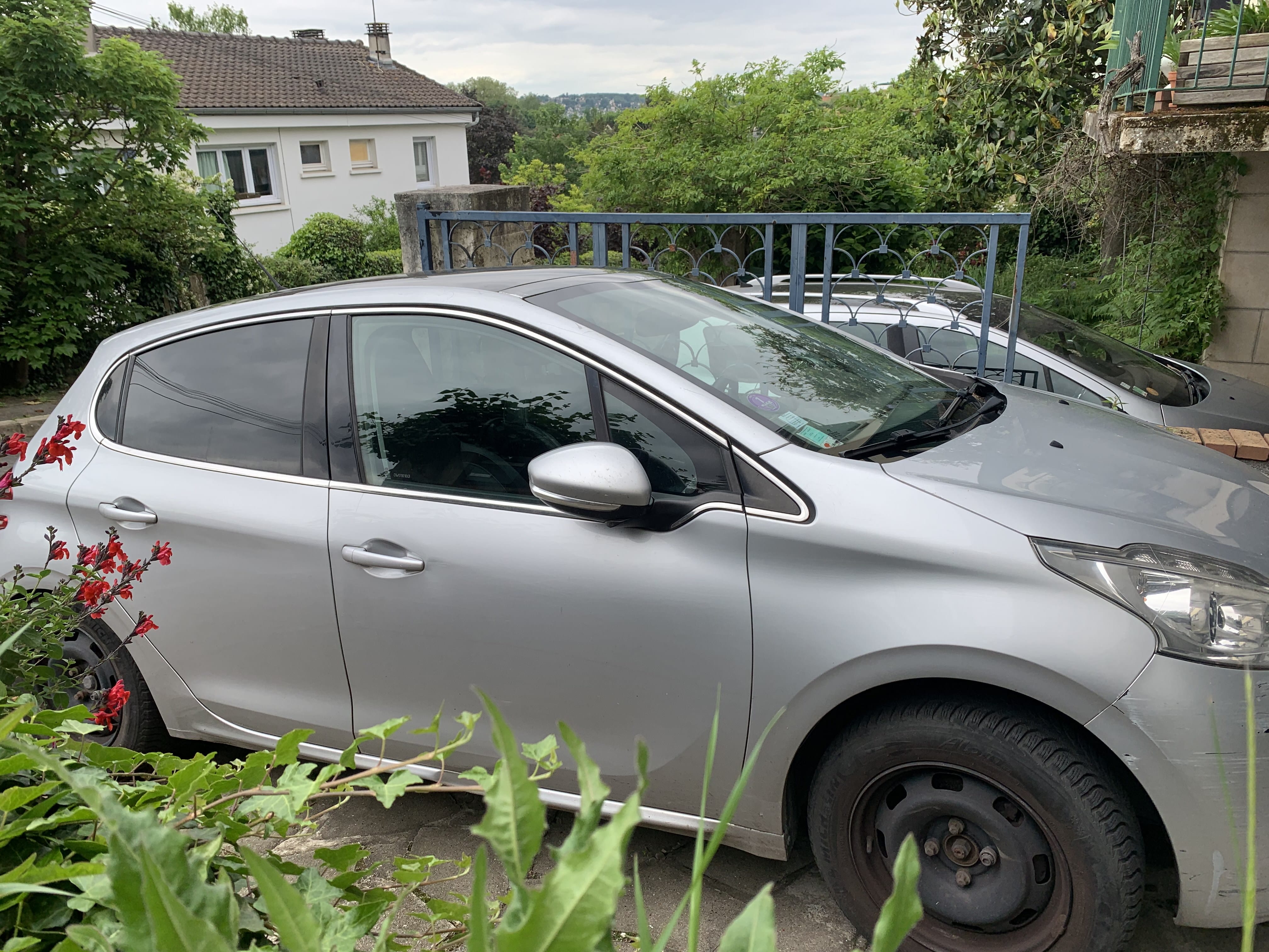 Peugeot 208 avec Climatisation