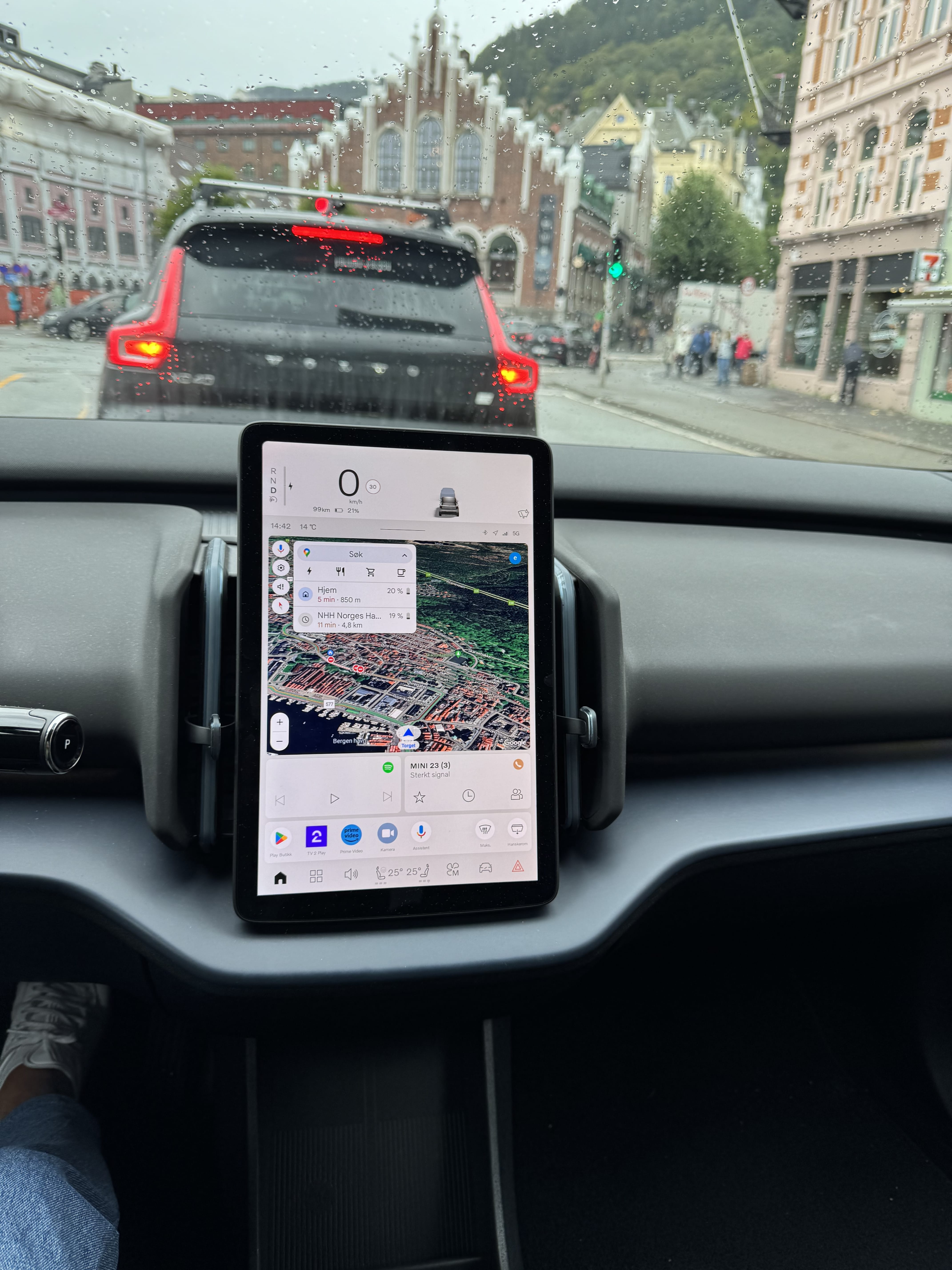 Volvo EX30 Single 470 km rekkevidde med Apple CarPlay