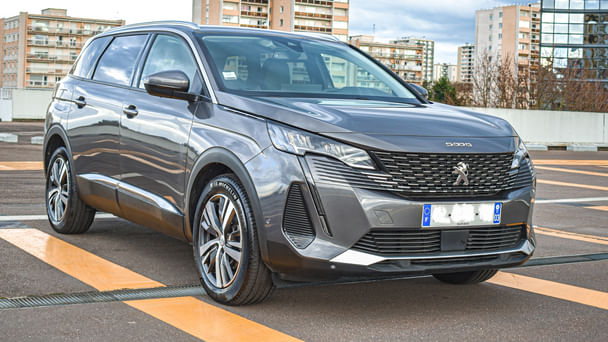 Peugeot 5008, 2021, Diesel, automatique, 7 places