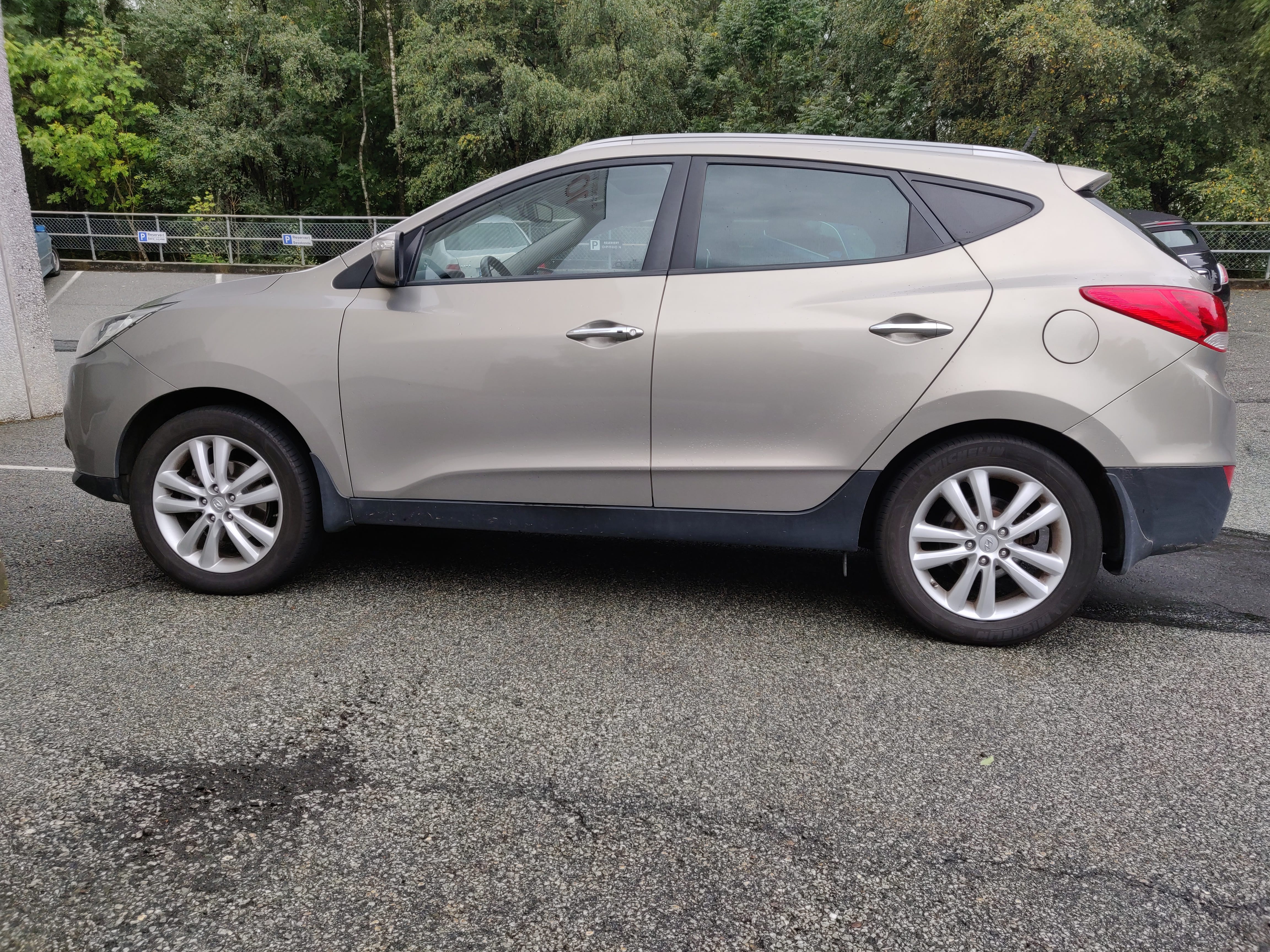 Hyundai iX35 SUV 2,0 CRDi 4WD med Bluetooth audio