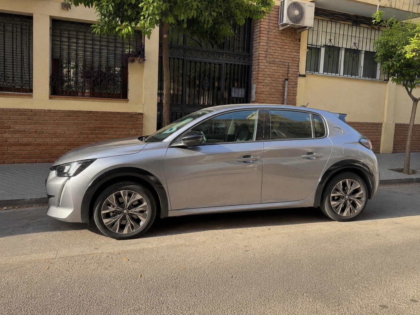 Peugeot 208 con Cámara de marcha atrás