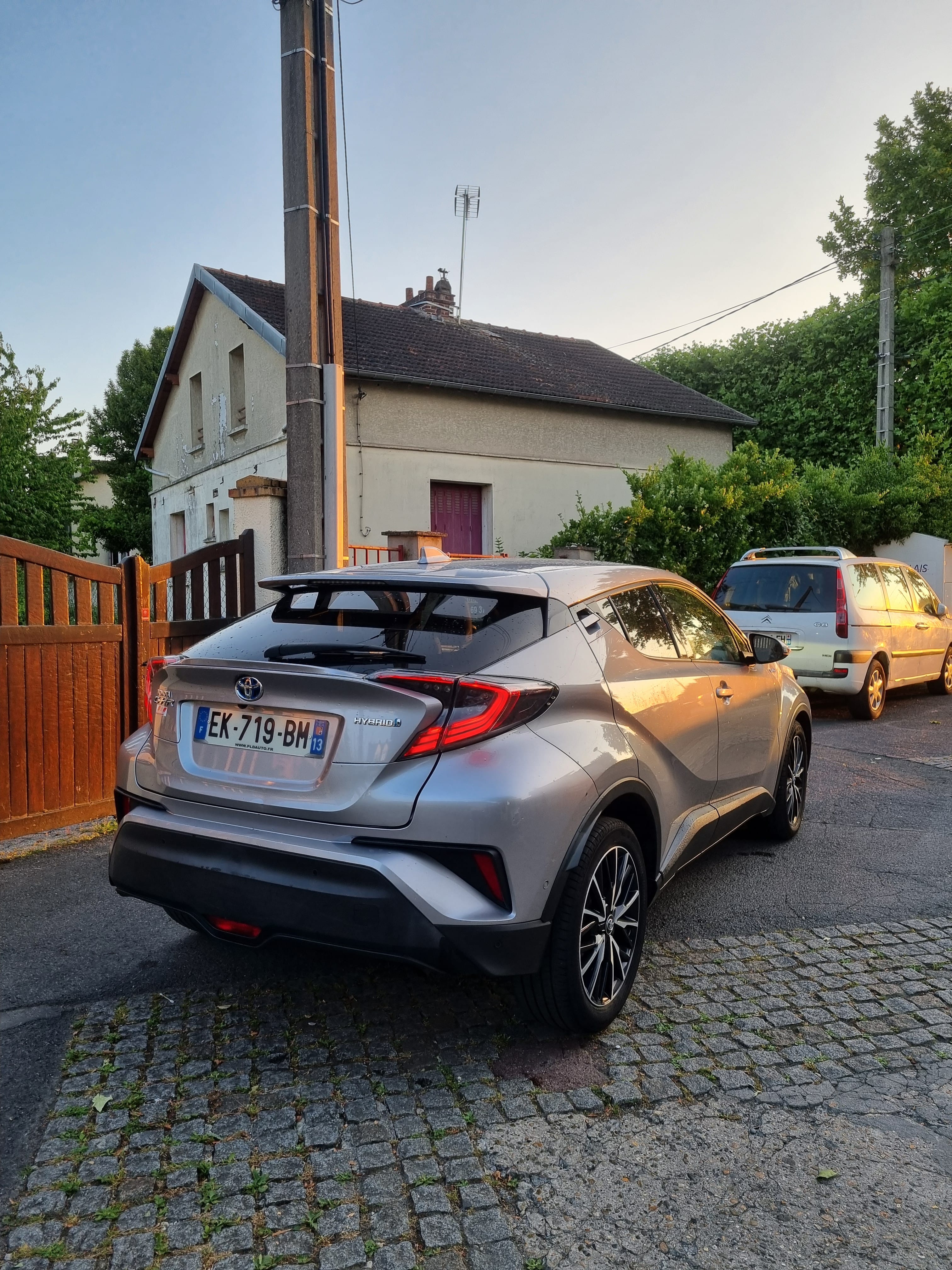 Toyota C-HR Hybrid avec Régulateur de vitesse