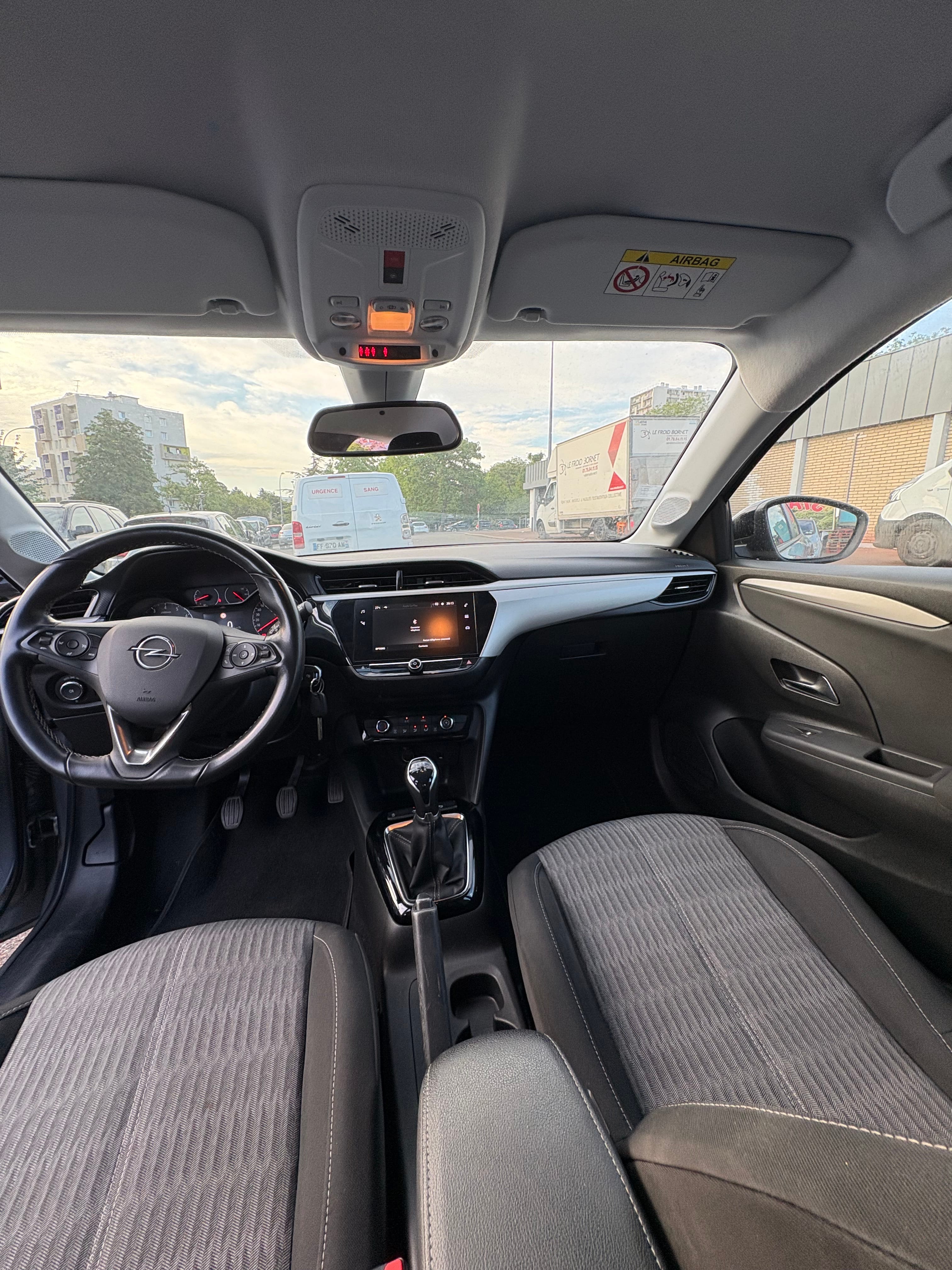 Opel Corsa avec Climatisation